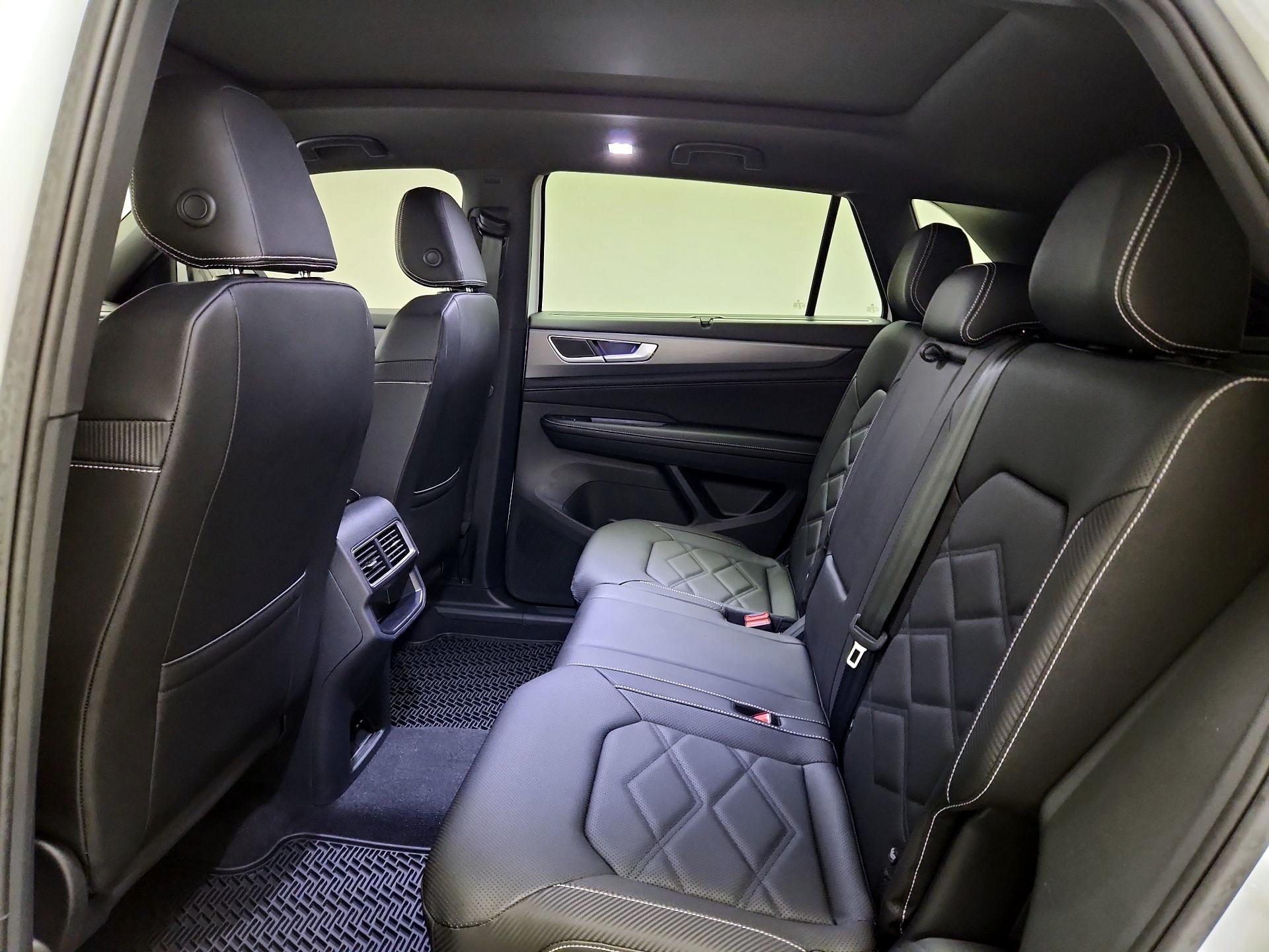 Thumbnail: 2026 Volkswagen Atlas - 20