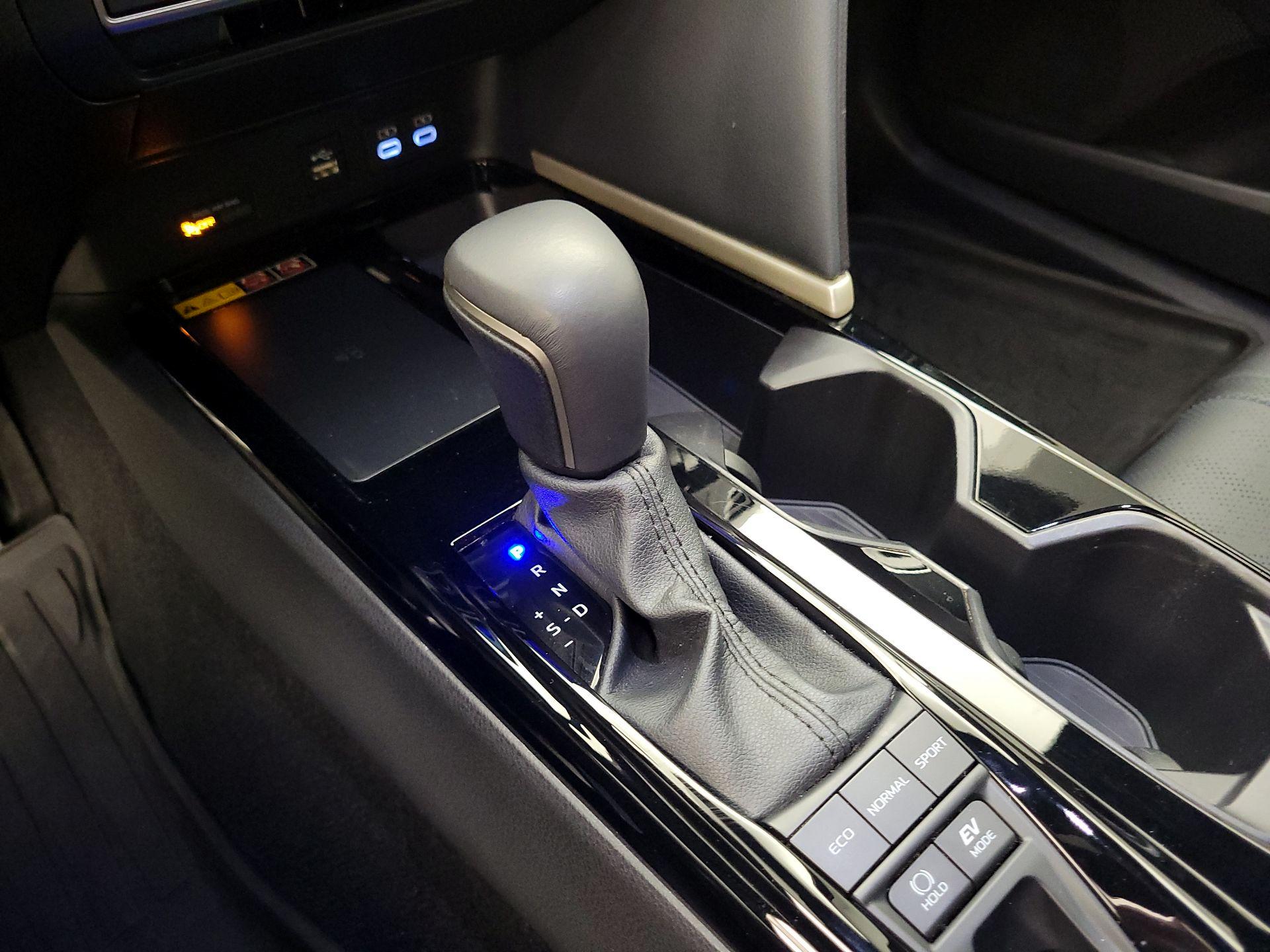 Thumbnail: 2025 Toyota Camry - 17