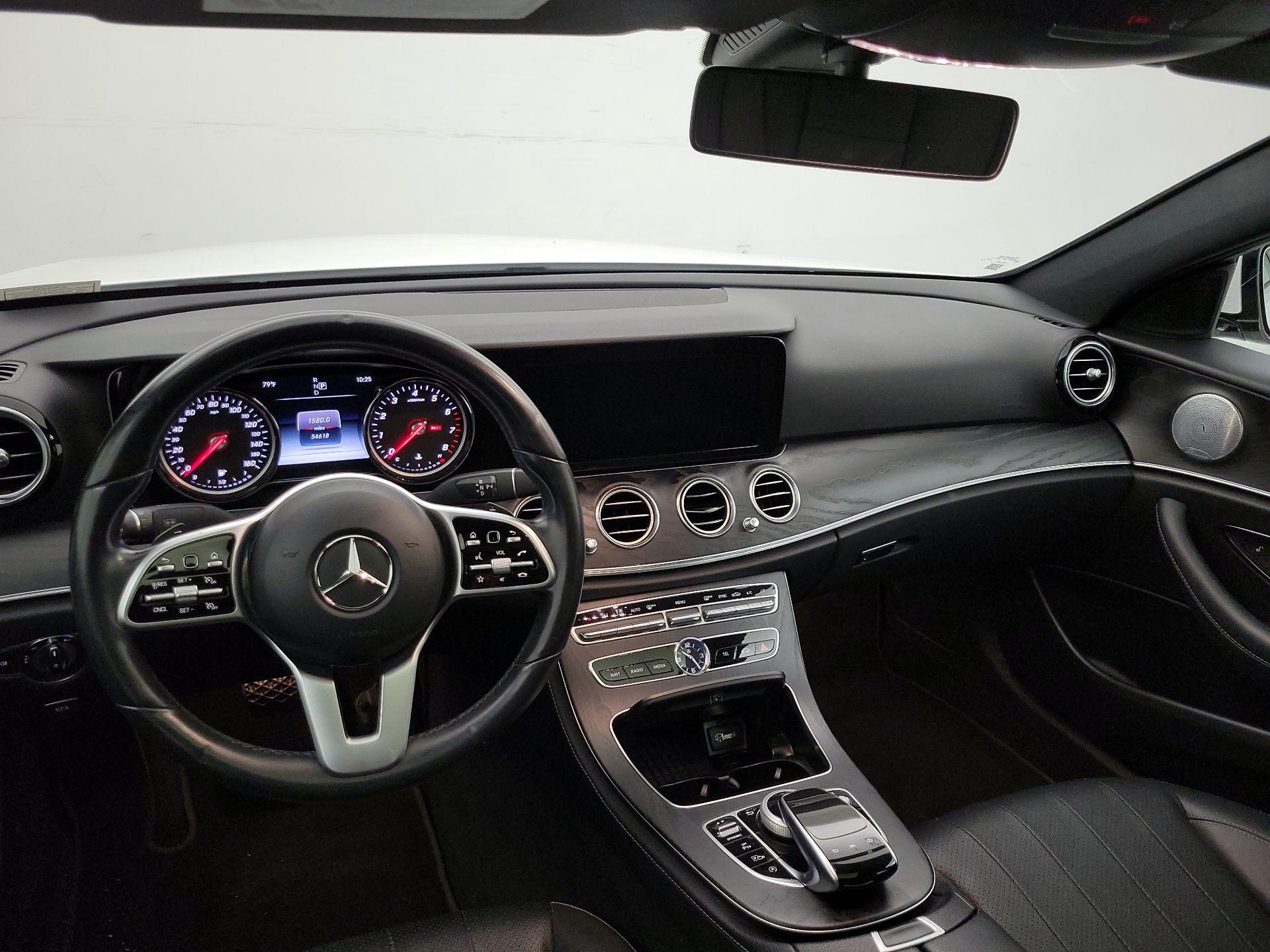 Thumbnail: 2019 Mercedes-Benz E-Class - 9
