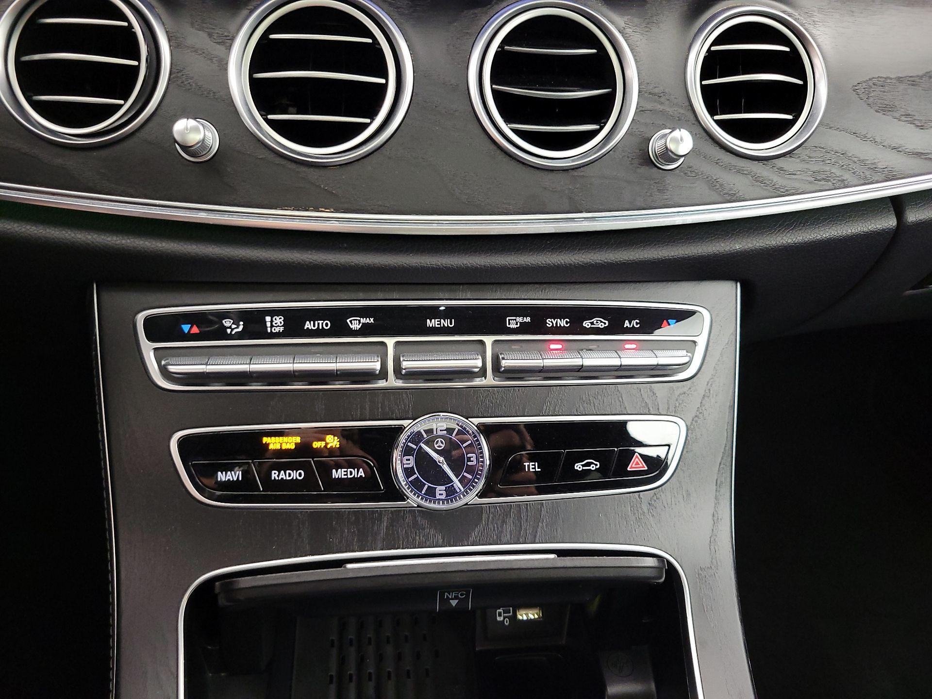 Thumbnail: 2019 Mercedes-Benz E-Class - 17