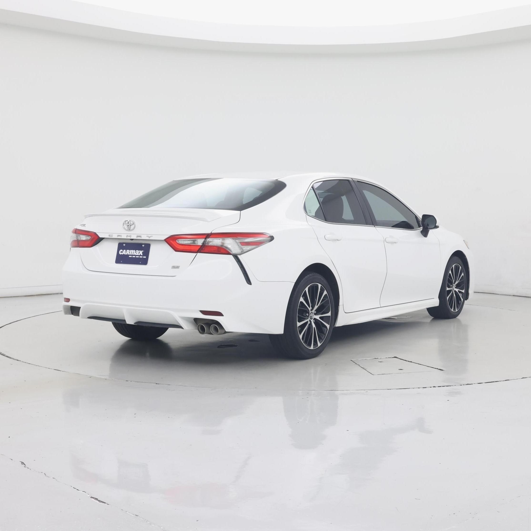 Thumbnail: 2018 Toyota Camry - 8