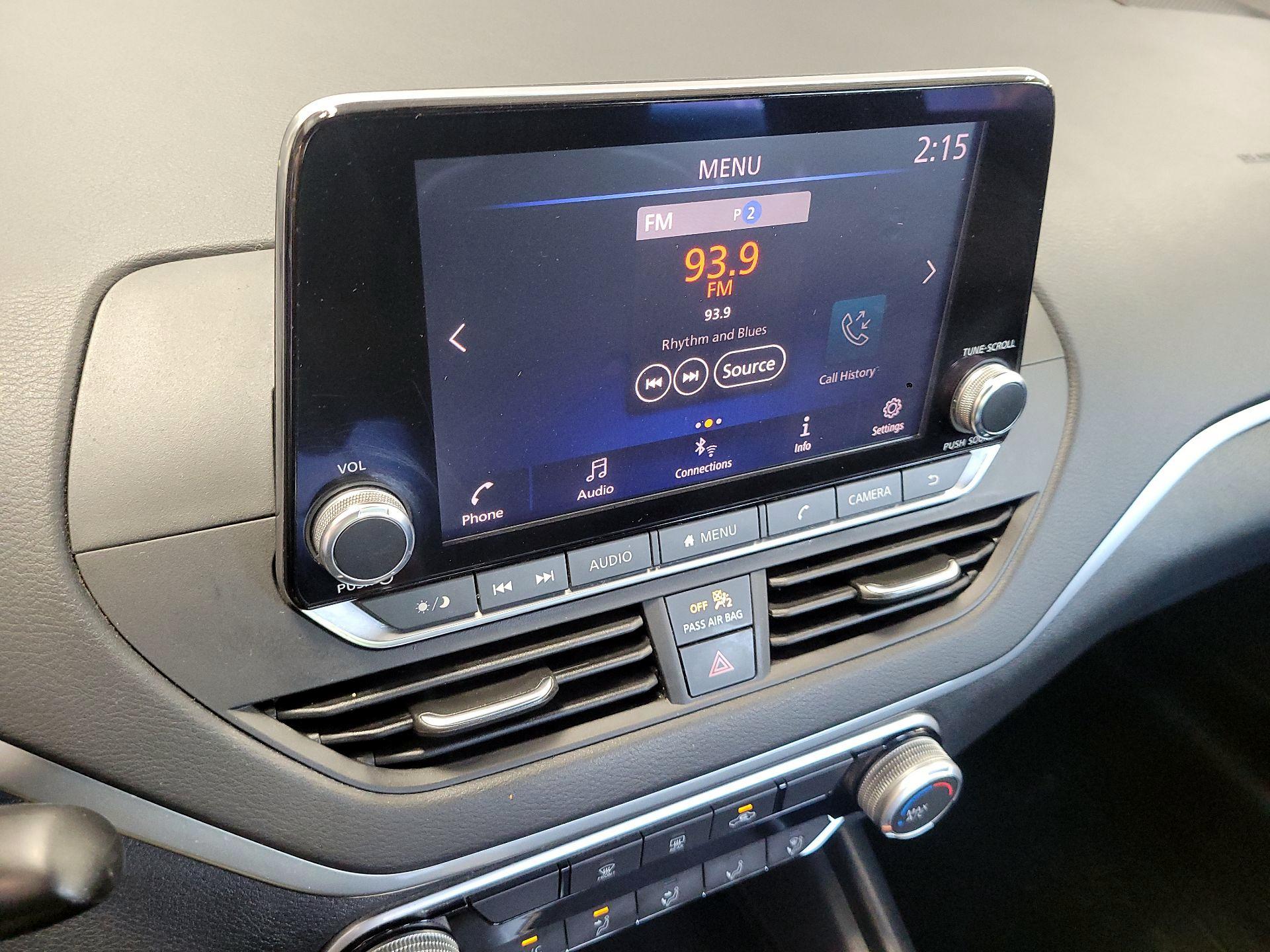 Thumbnail: 2020 Nissan Altima - 15