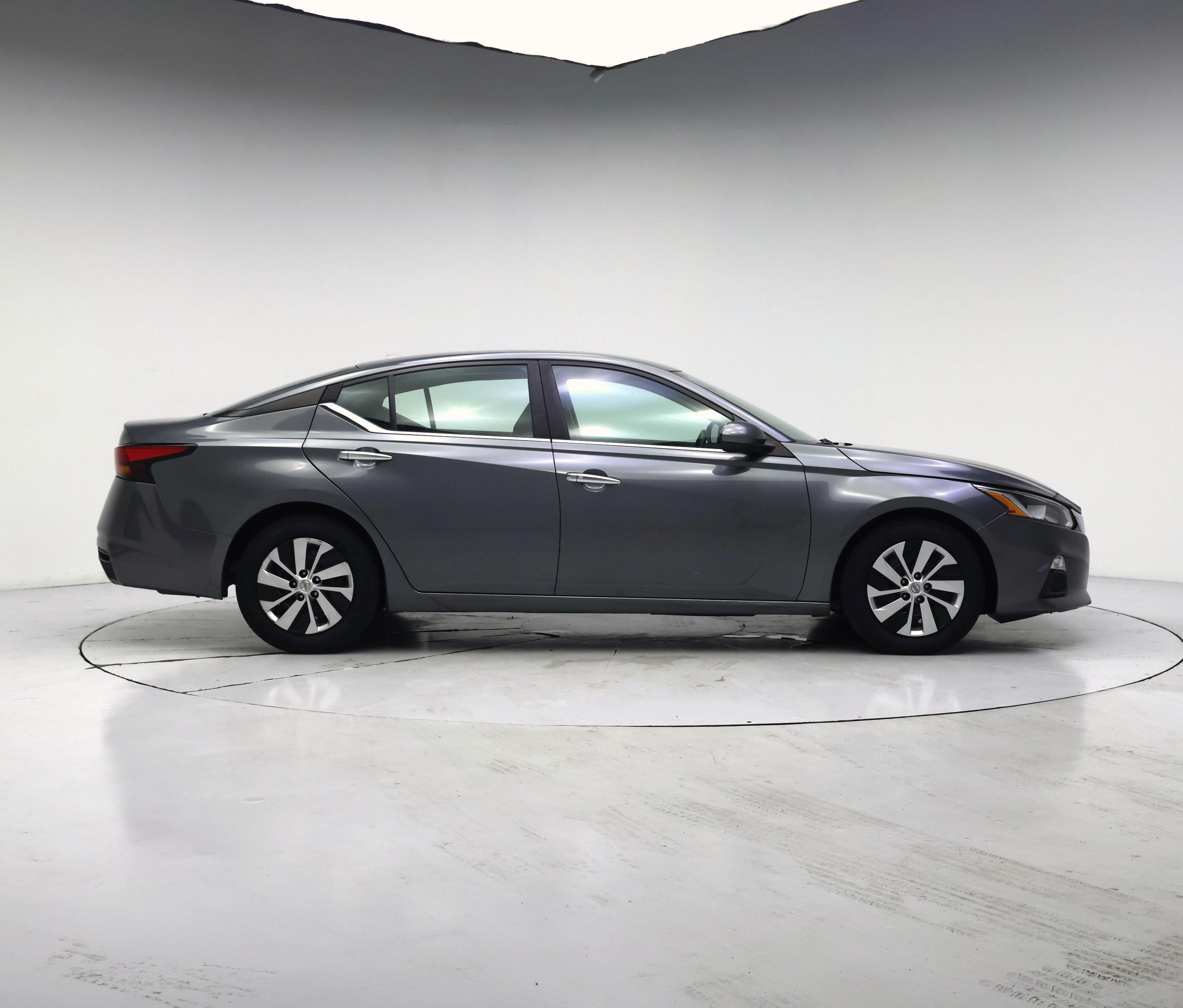 Thumbnail: 2020 Nissan Altima - 7