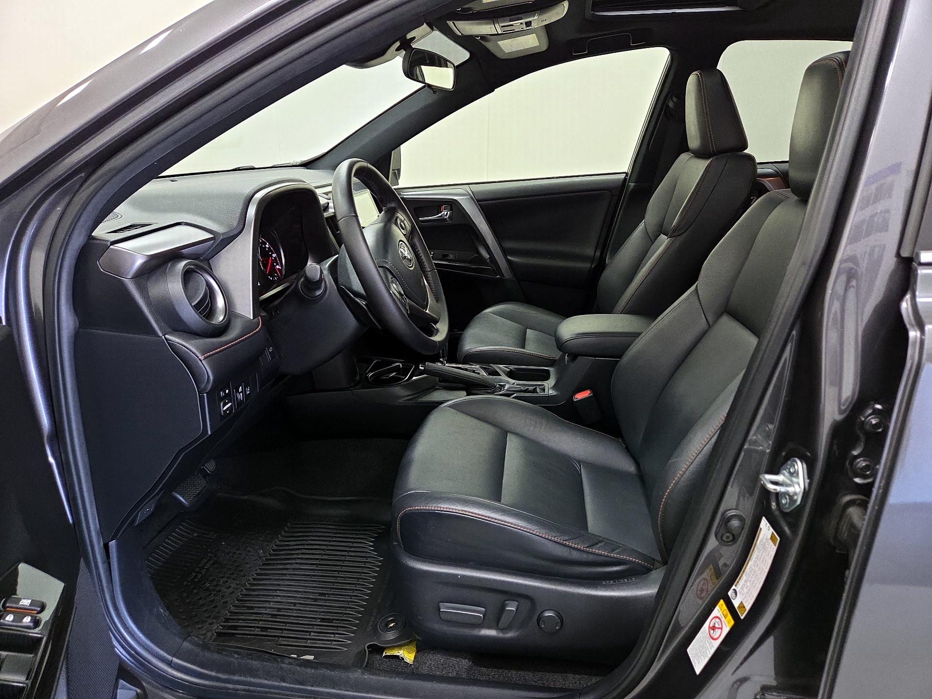Thumbnail: 2017 Toyota RAV4 - 11