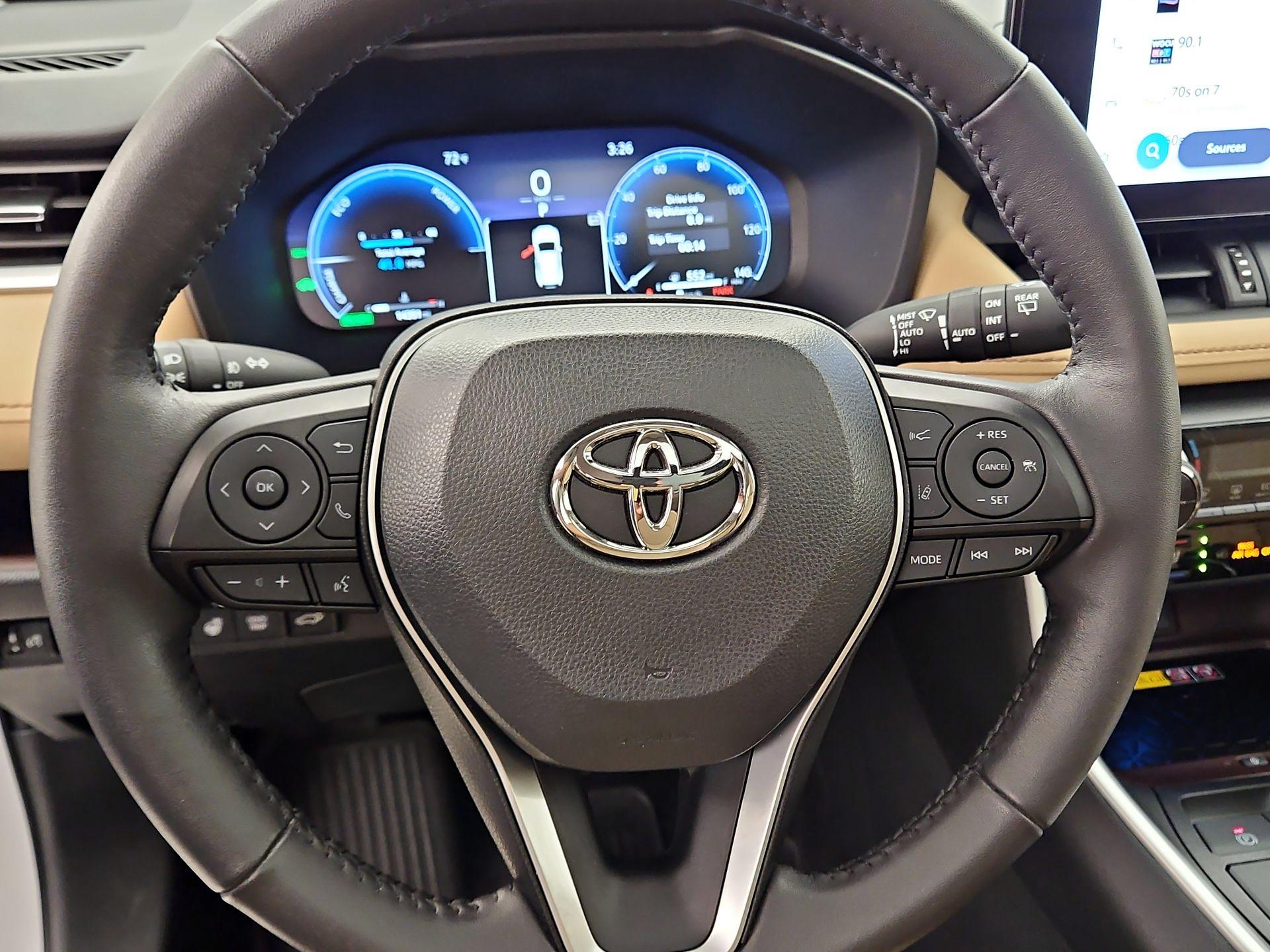 Thumbnail: 2024 Toyota RAV4 - 10