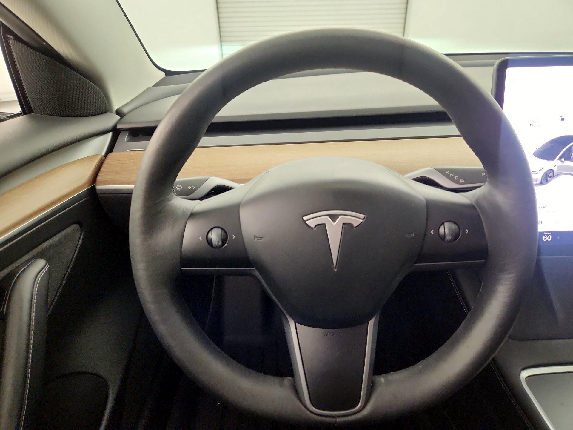 Thumbnail: 2023 Tesla Model 3 - 10