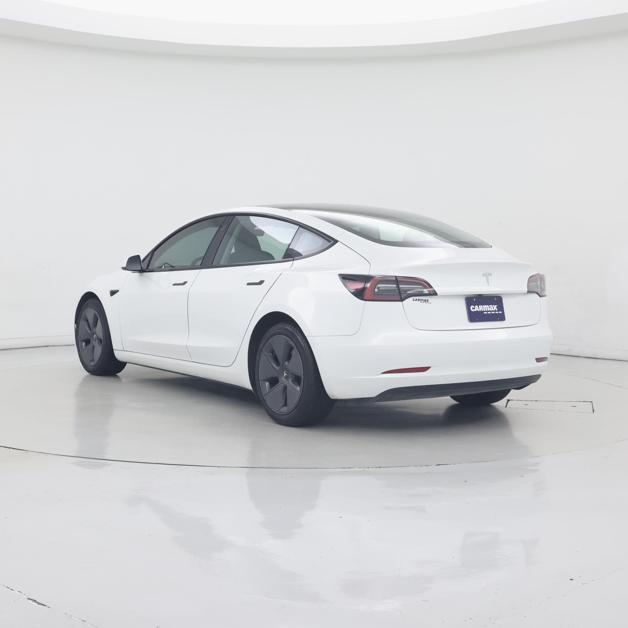 Thumbnail: 2023 Tesla Model 3 - 2