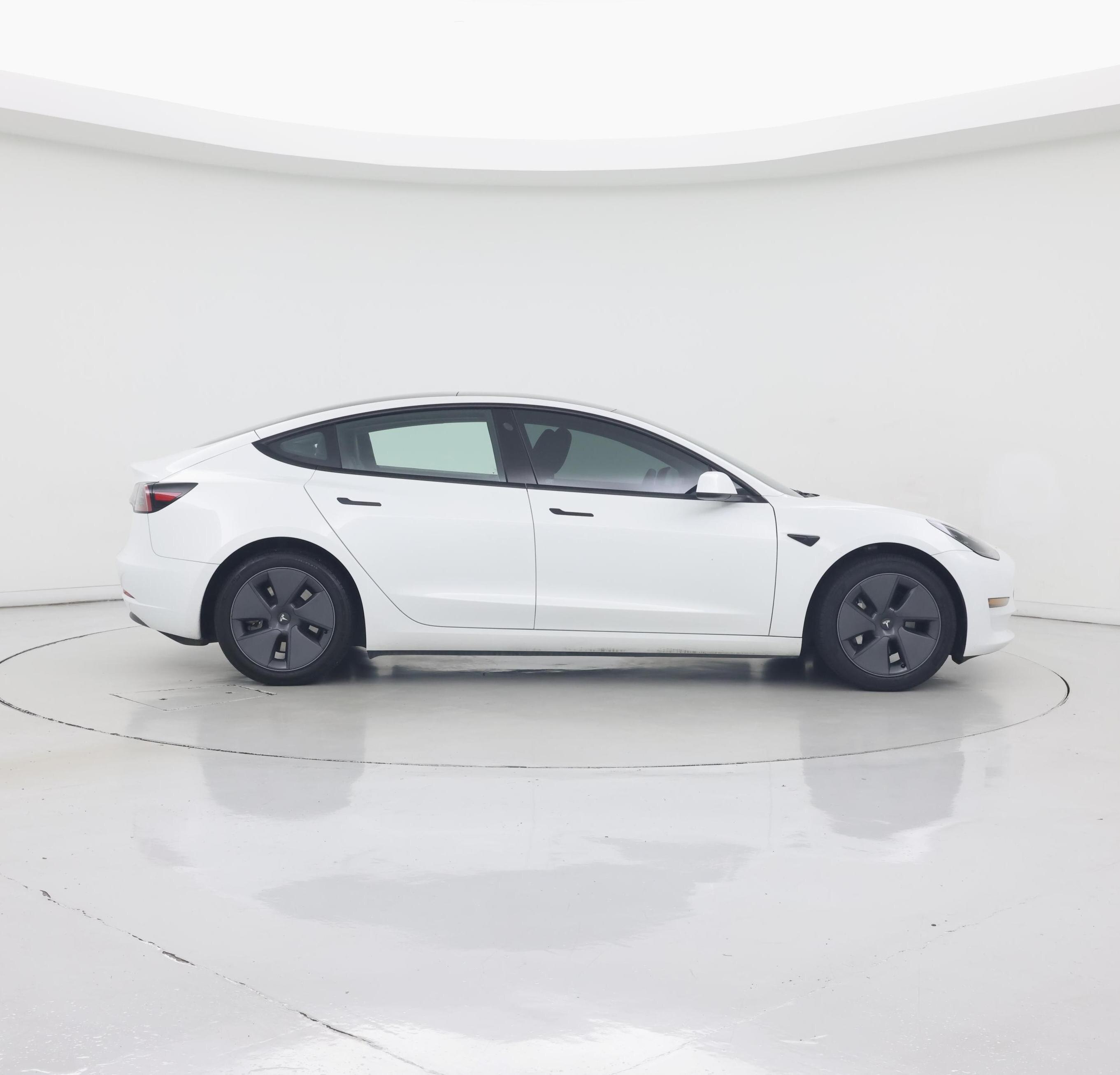 Thumbnail: 2023 Tesla Model 3 - 7