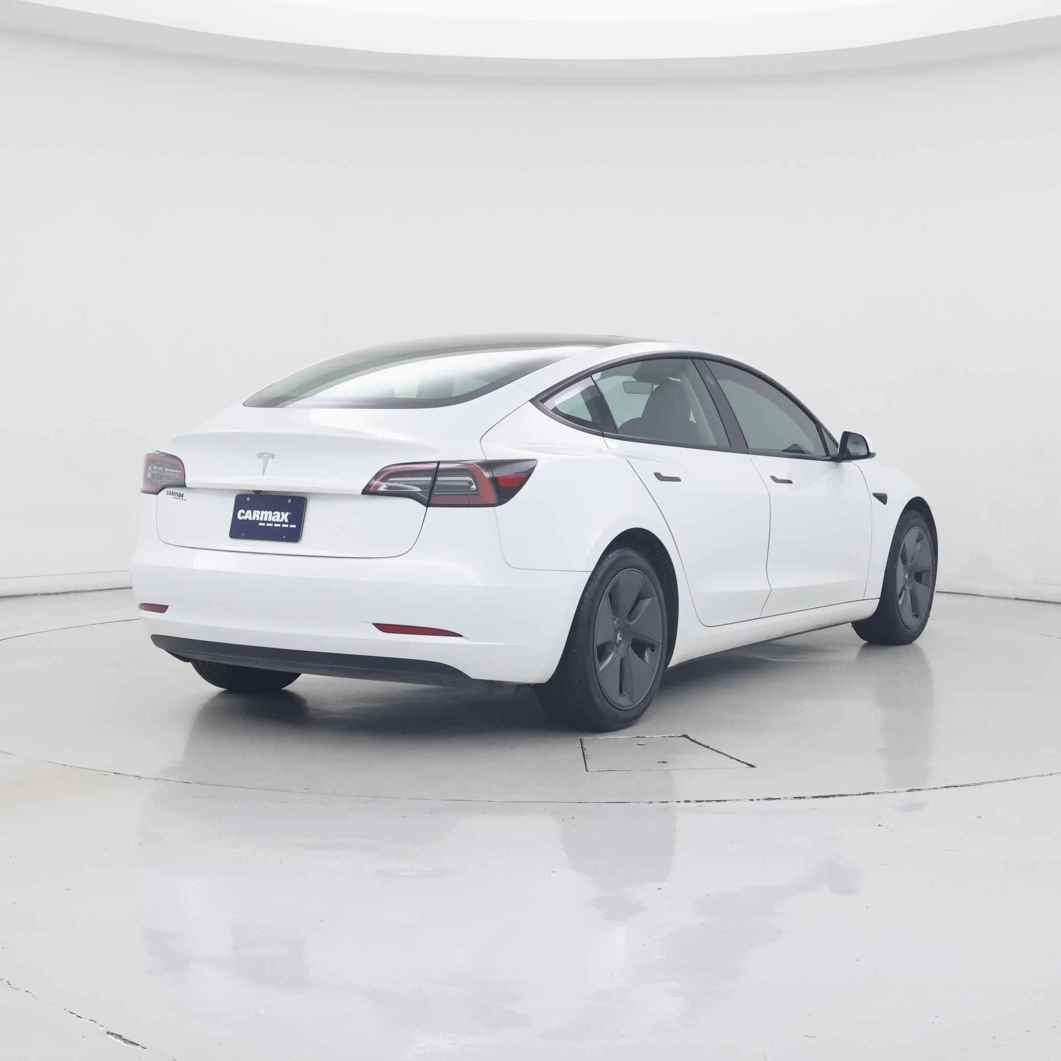 Thumbnail: 2023 Tesla Model 3 - 8