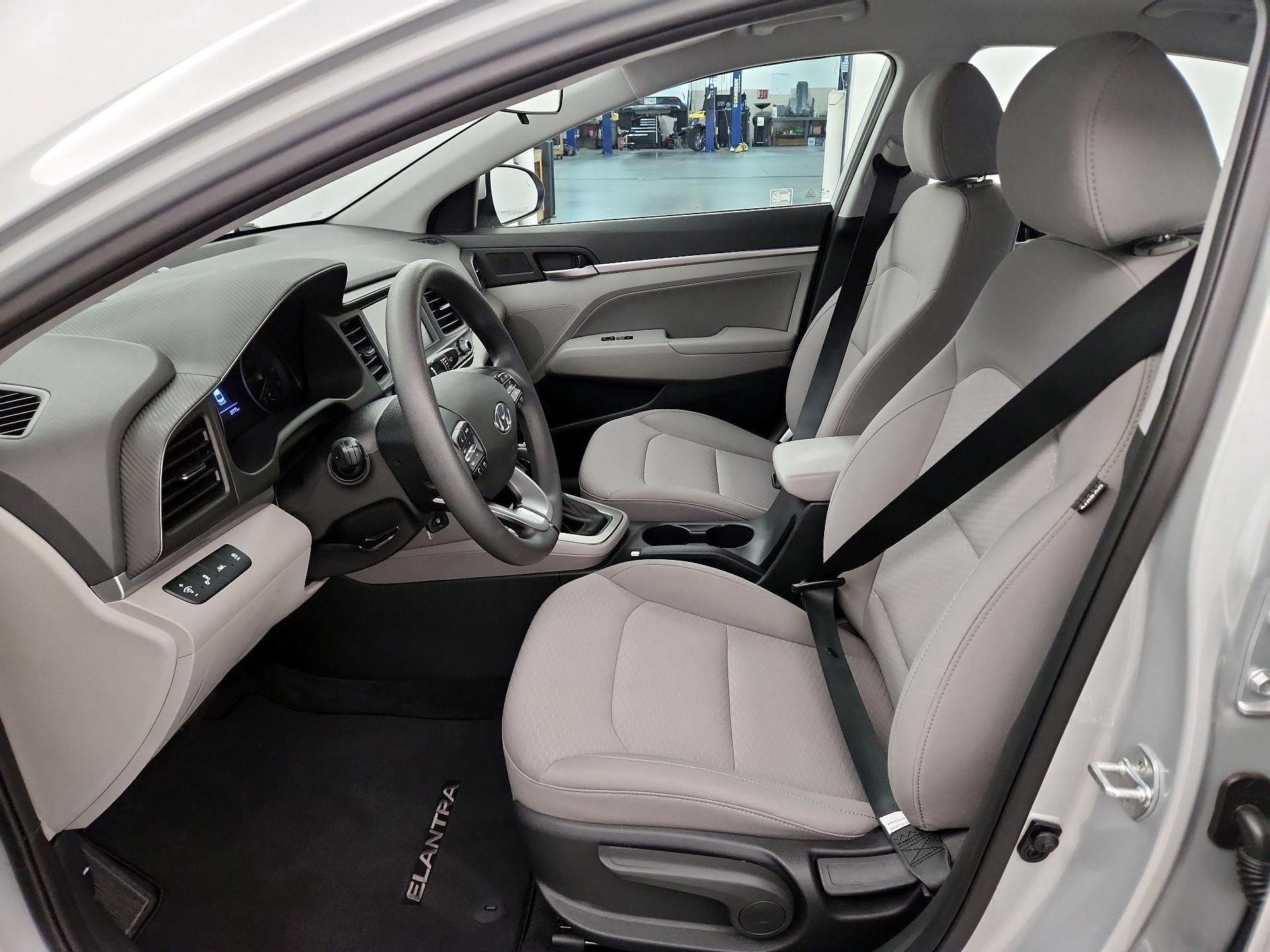 Thumbnail: 2020 Hyundai Elantra - 11