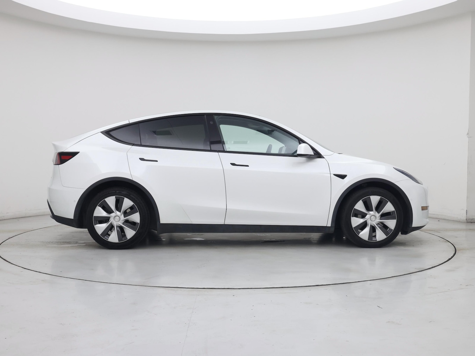 2021 Tesla Model Y Long Range - Photo 8