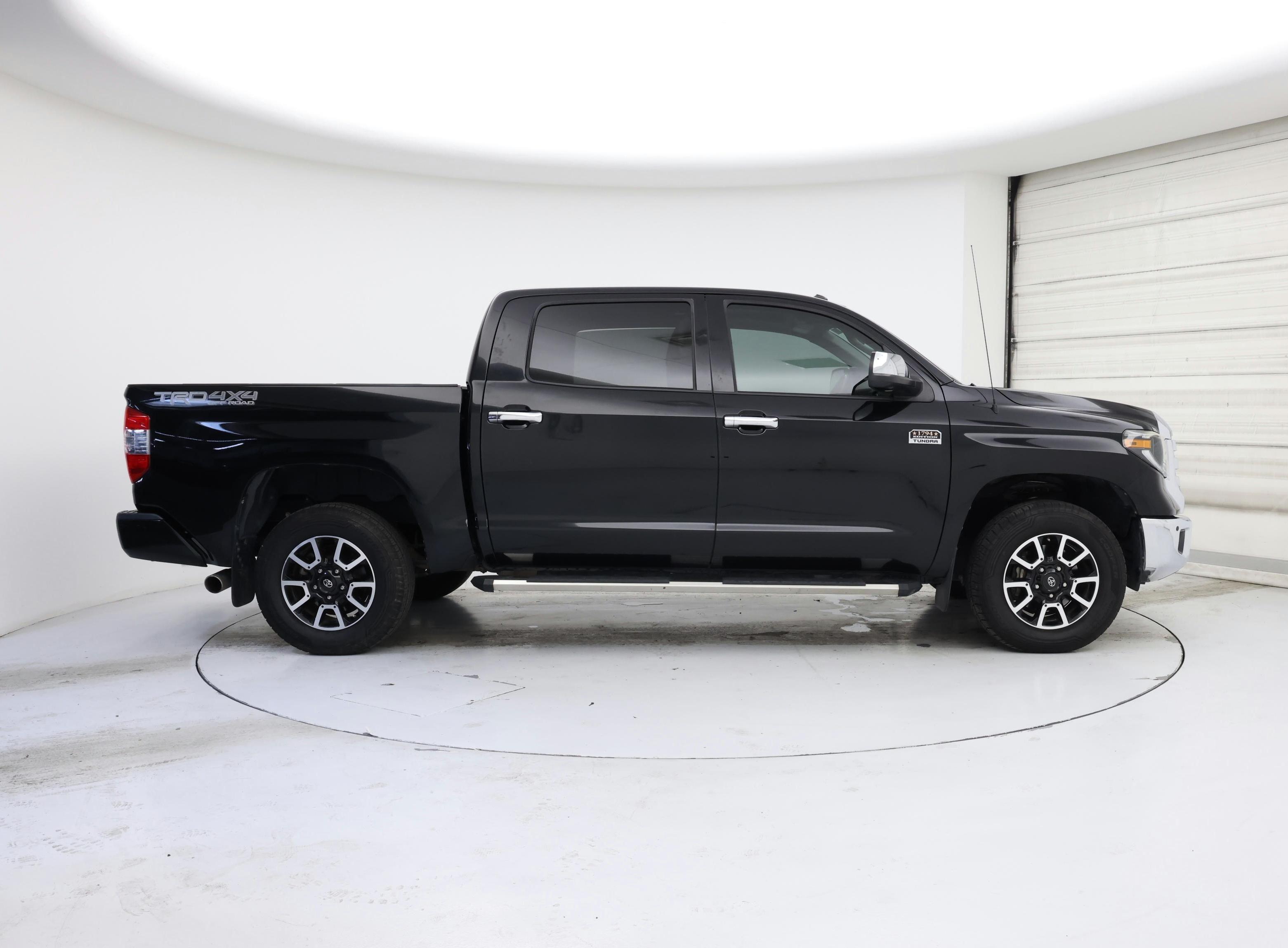 Thumbnail: 2019 Toyota Tundra - 7
