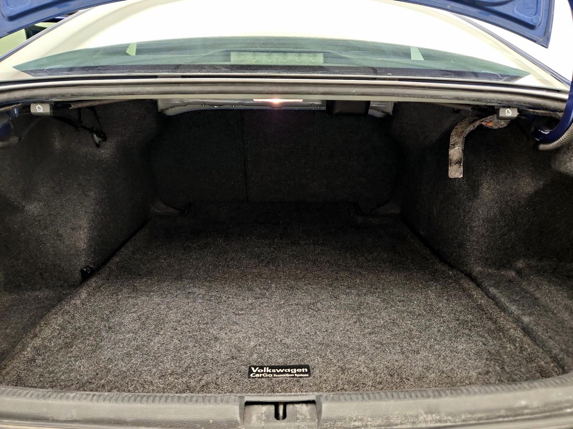 Thumbnail: 2016 Volkswagen Passat - 20
