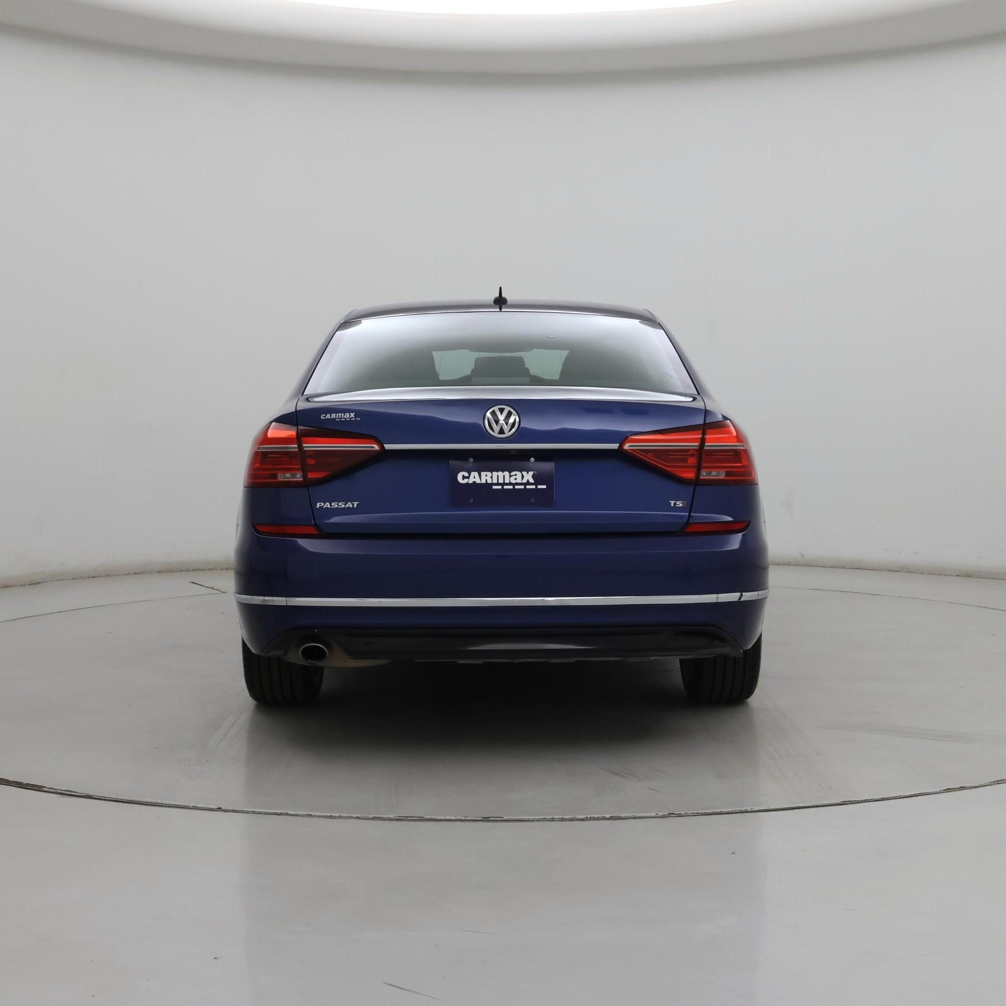 Thumbnail: 2016 Volkswagen Passat - 6