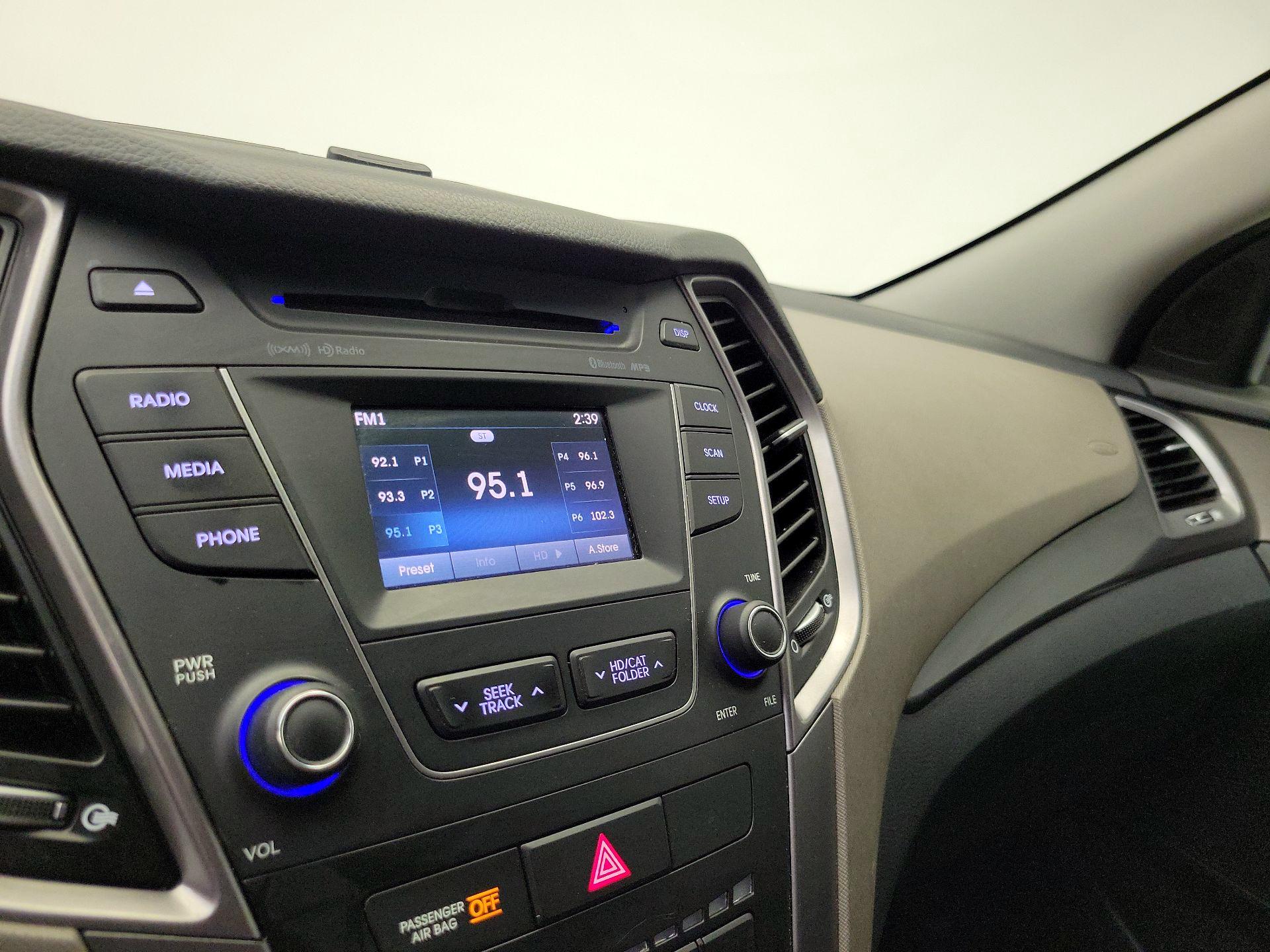 Thumbnail: 2015 Hyundai Santa Fe - 15