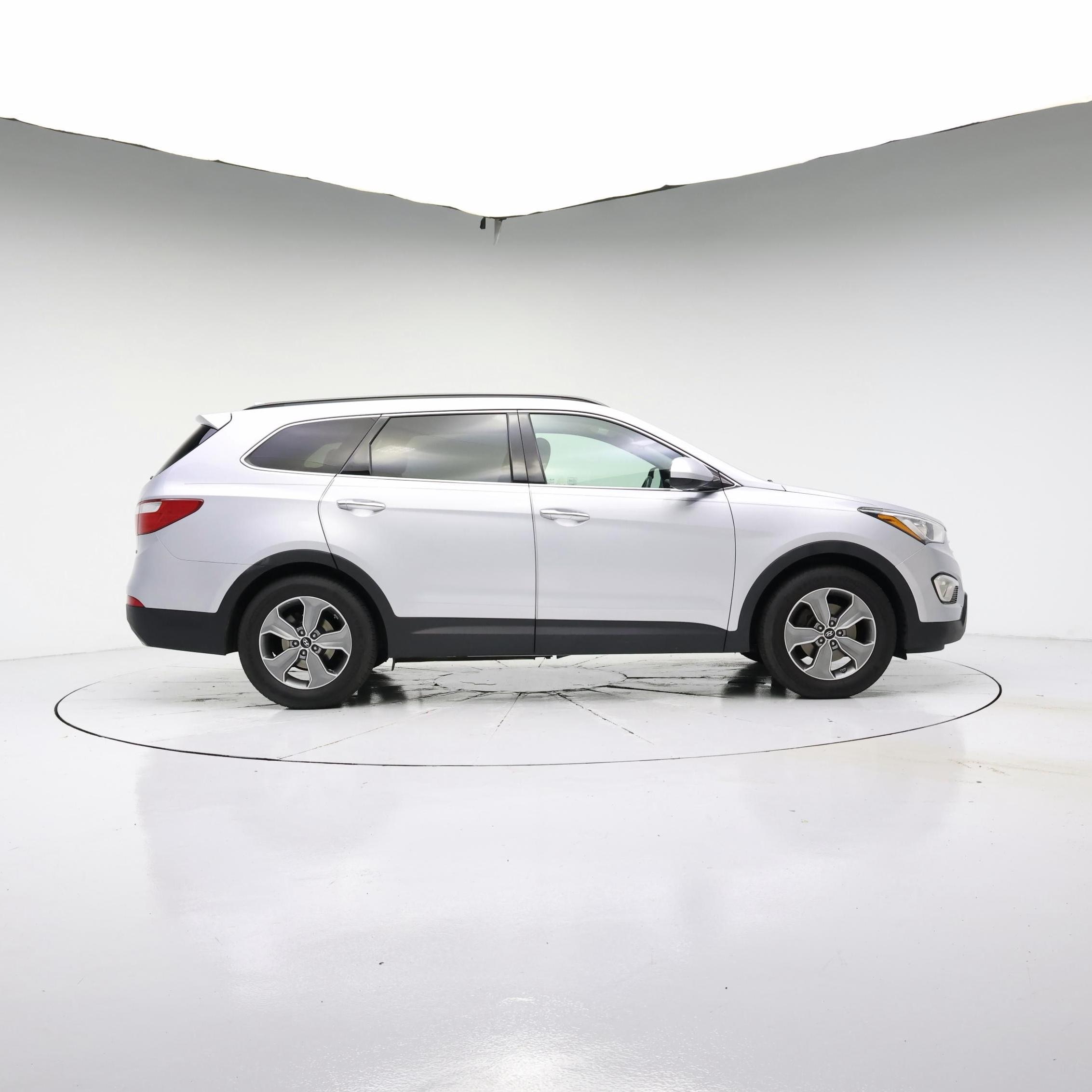 Thumbnail: 2015 Hyundai Santa Fe - 7