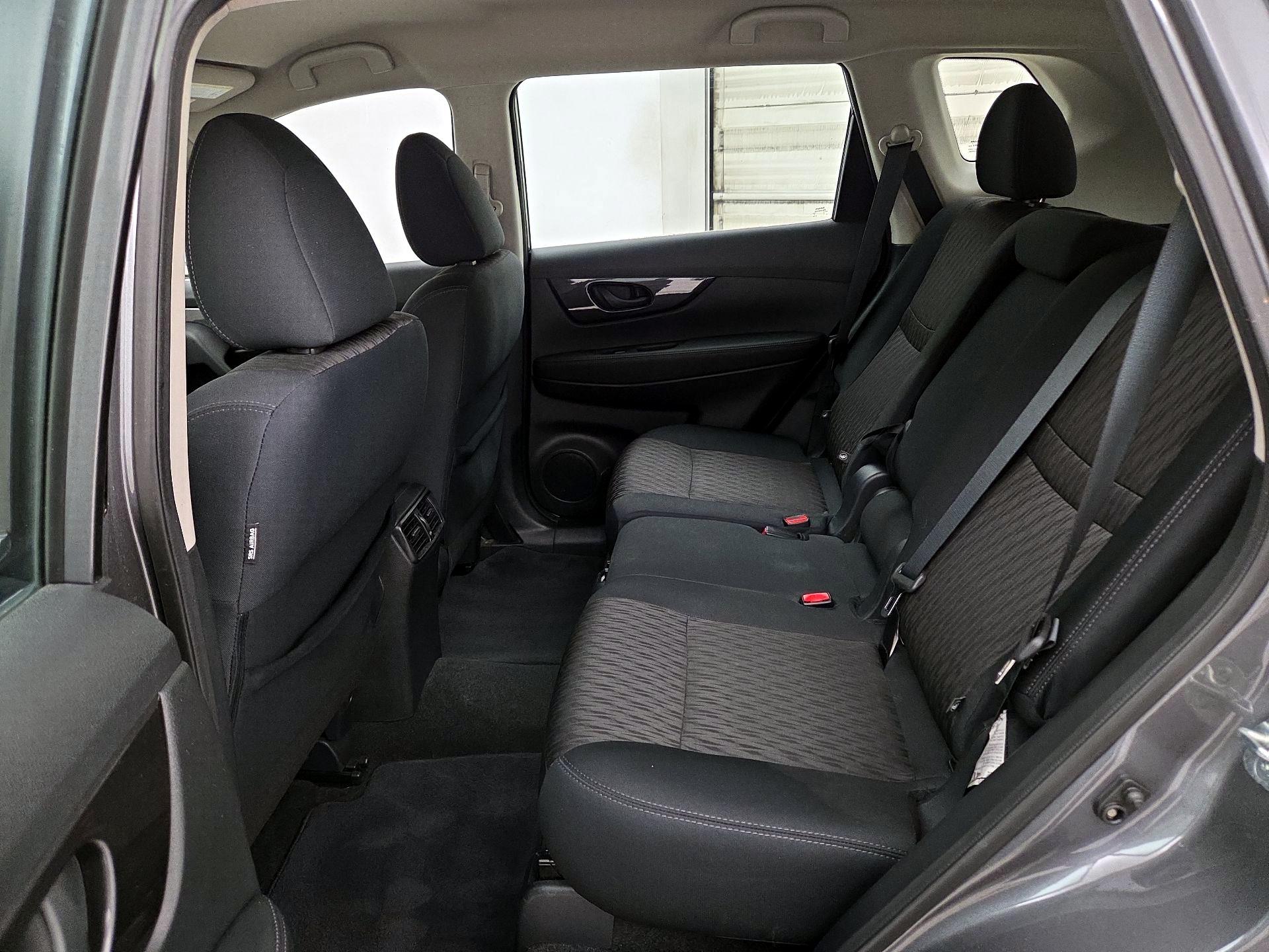 Thumbnail: 2019 Nissan Rogue - 19