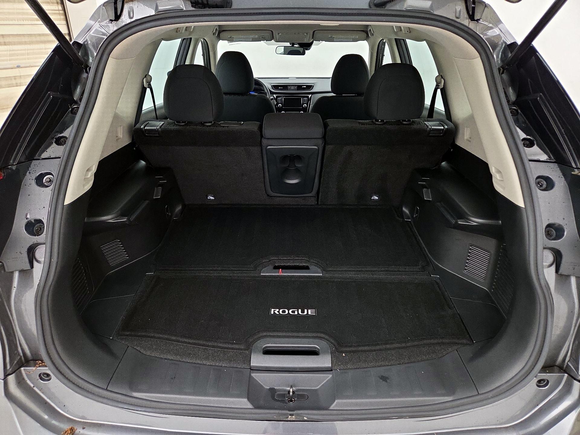 Thumbnail: 2019 Nissan Rogue - 20