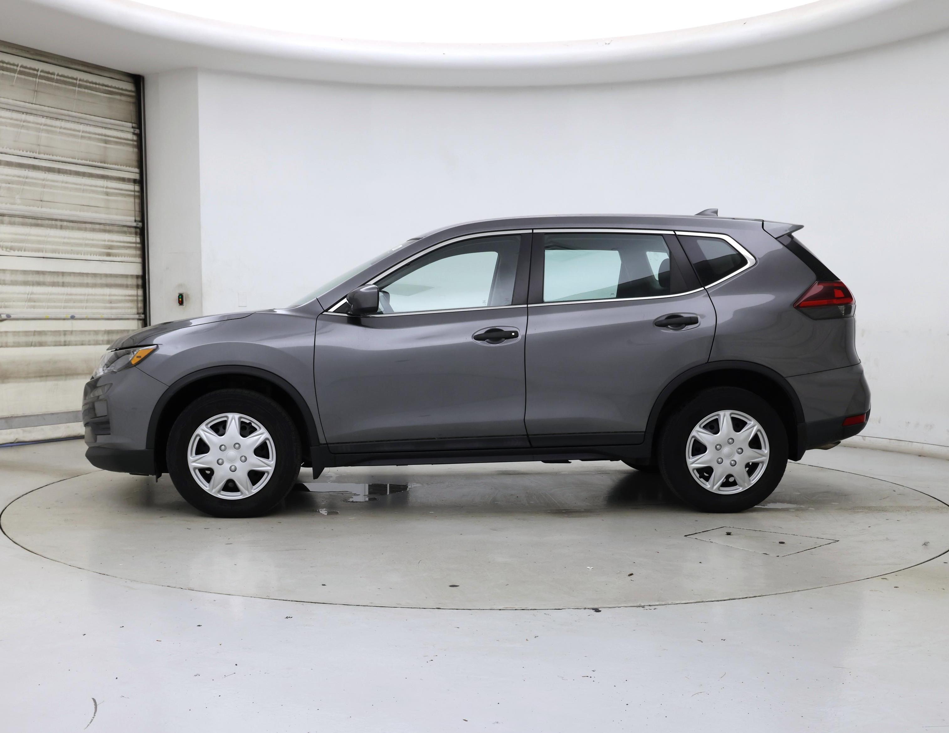 Thumbnail: 2019 Nissan Rogue - 3
