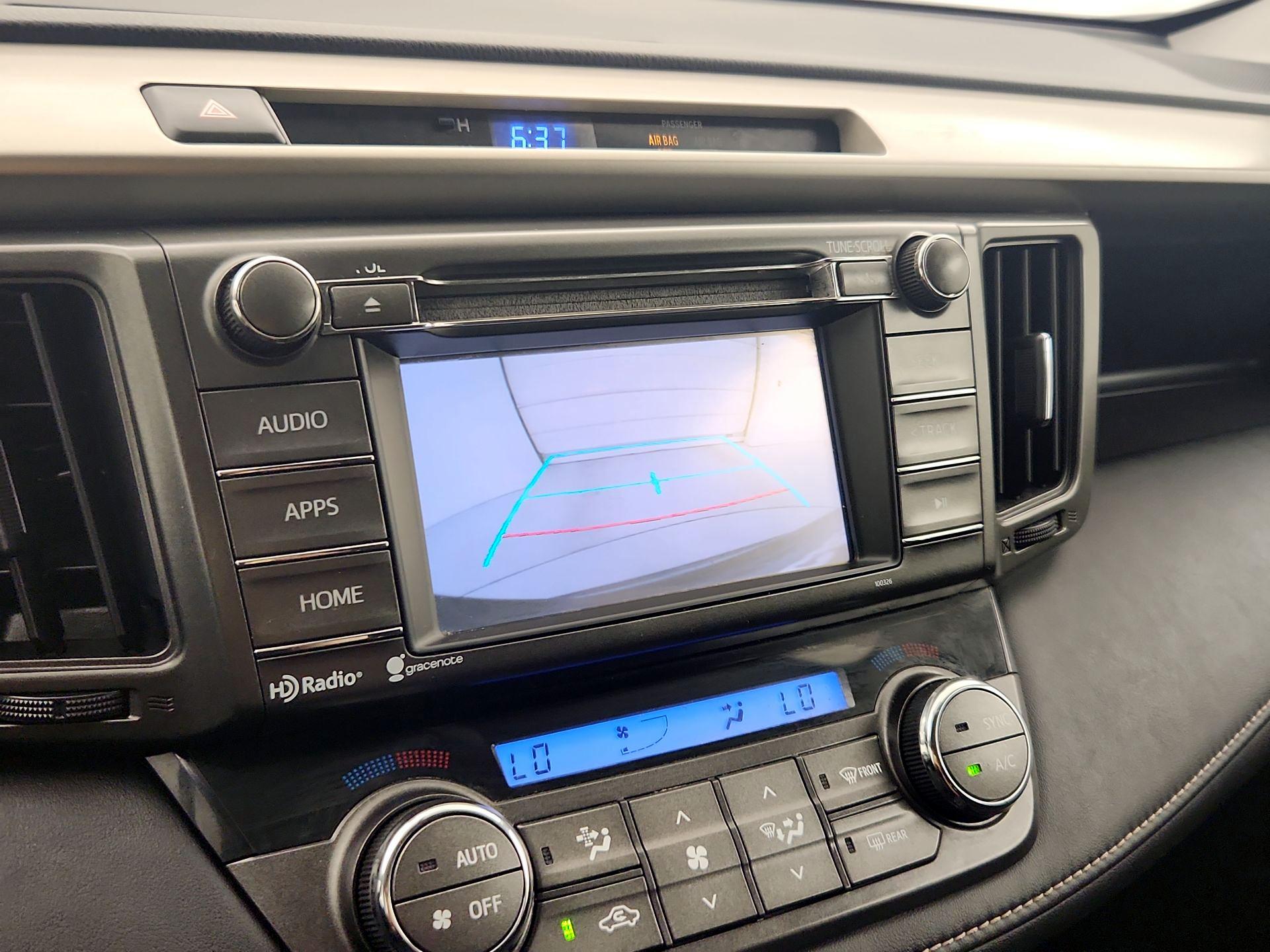Thumbnail: 2015 Toyota RAV4 - 14