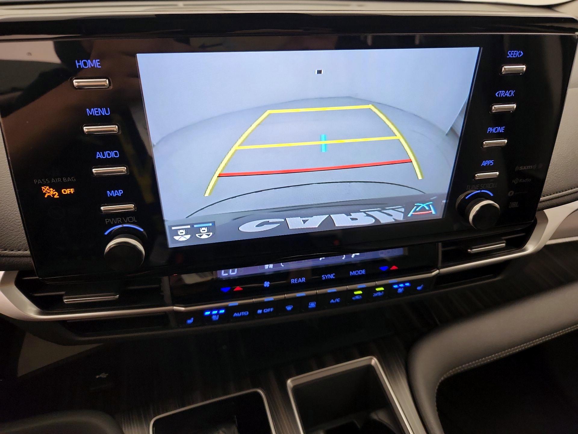 Thumbnail: 2022 Toyota Sienna - 15