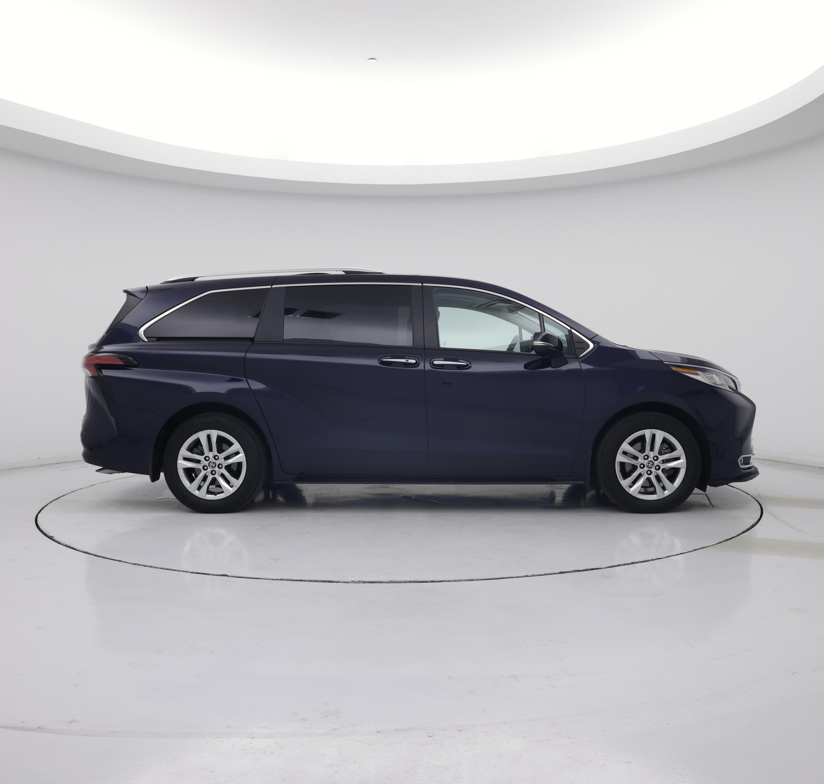 Thumbnail: 2022 Toyota Sienna - 7