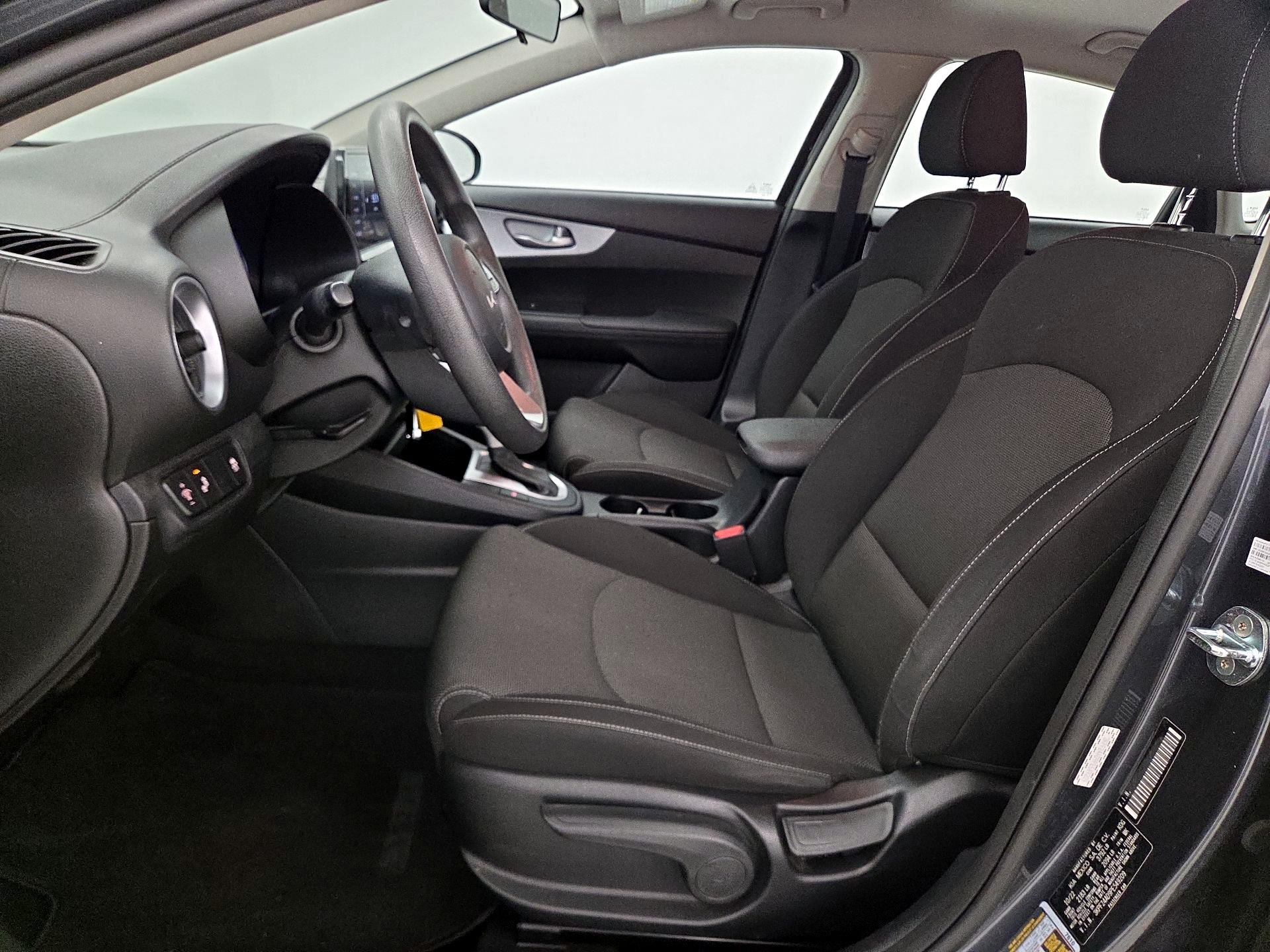 Thumbnail: 2023 Kia Forte - 11