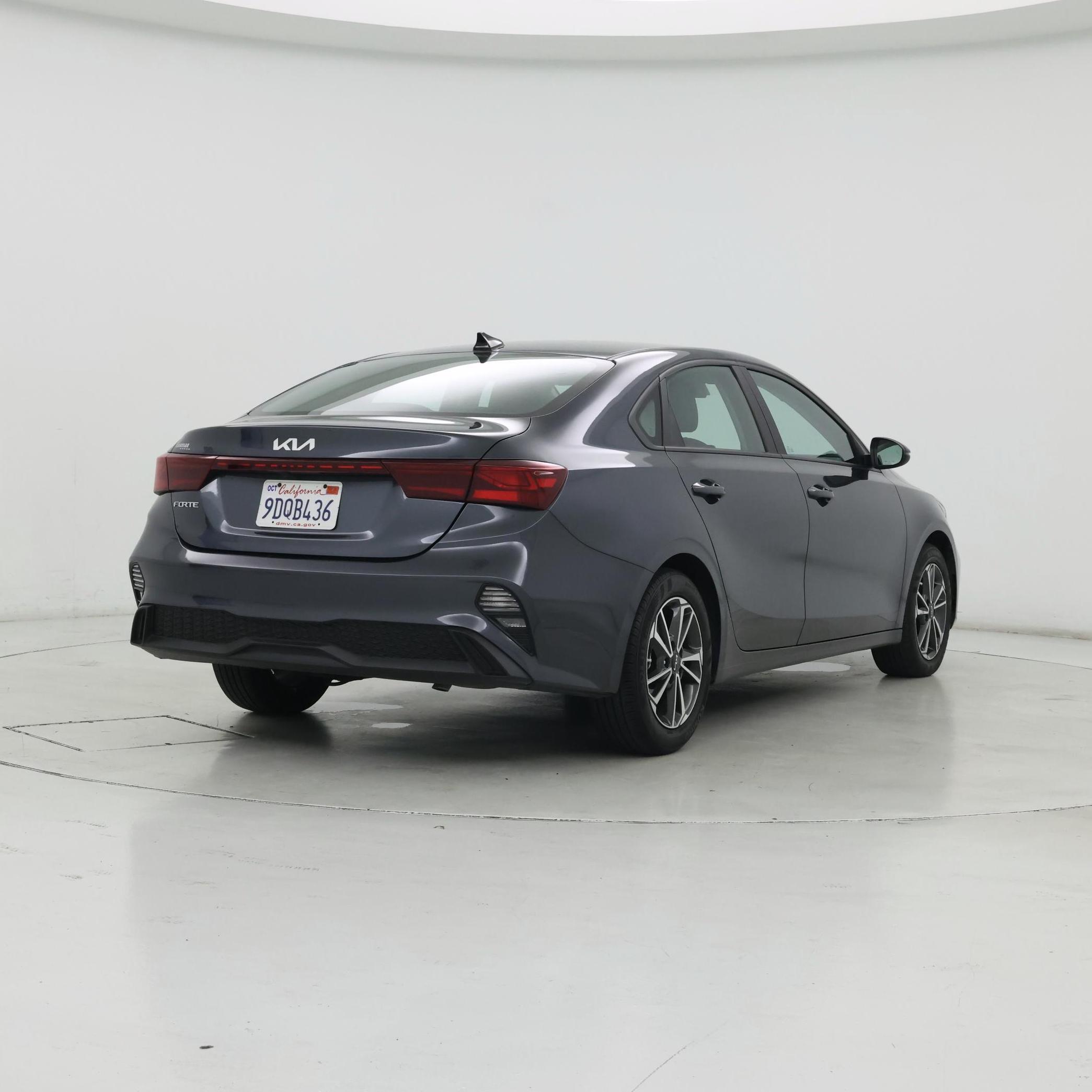 Thumbnail: 2023 Kia Forte - 8