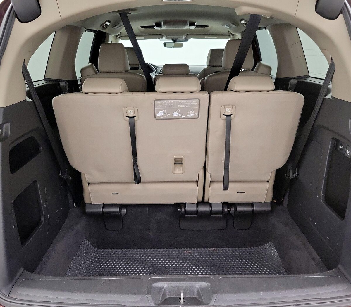 Trunk/Cargo (Seats Up)