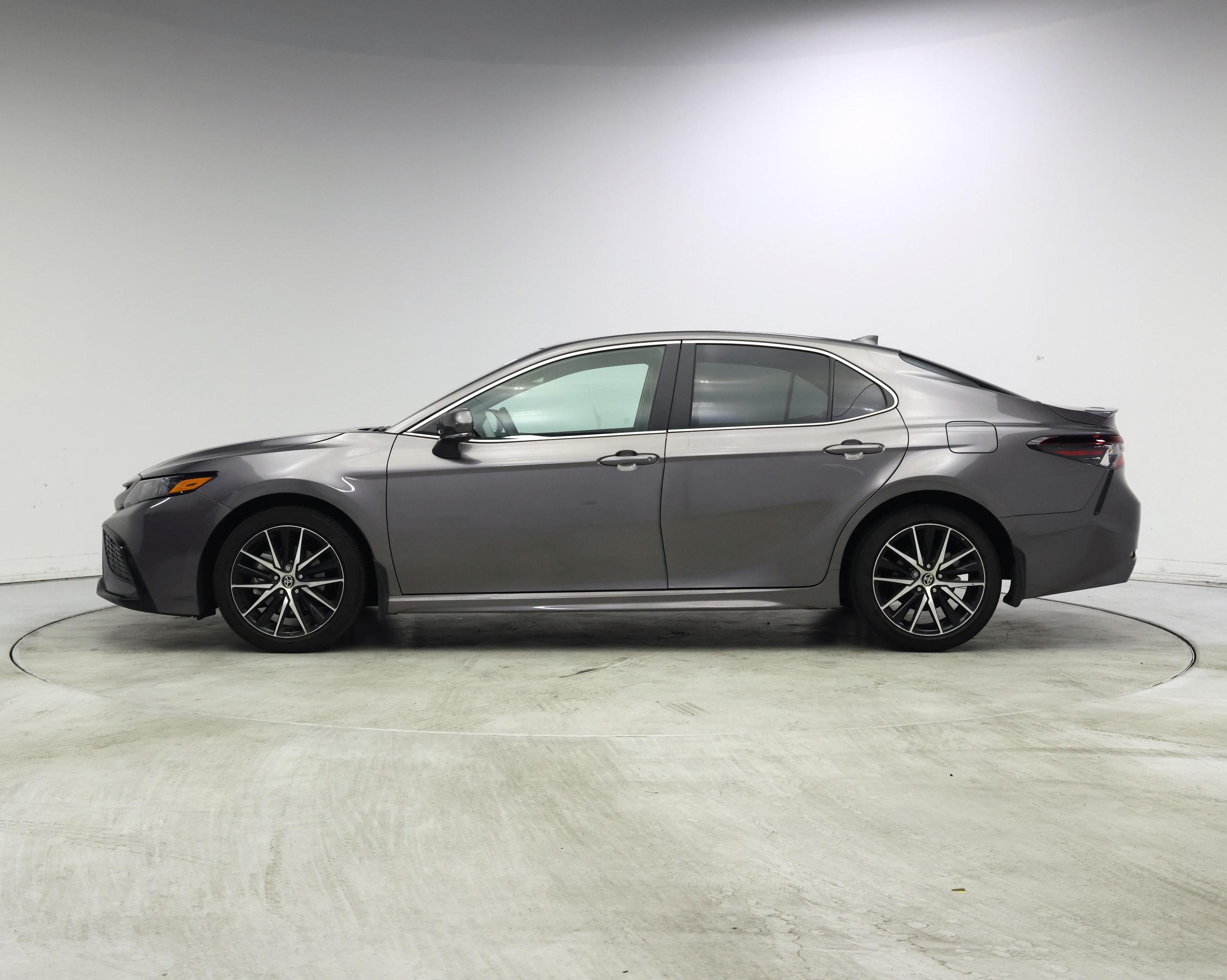 Thumbnail: 2024 Toyota Camry - 3