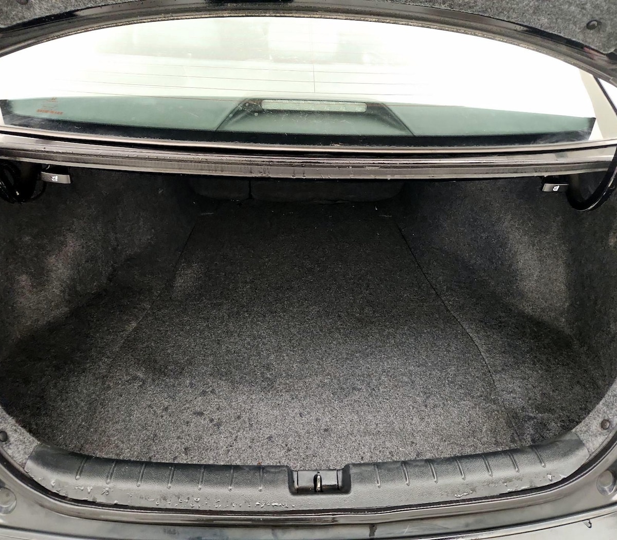 Trunk/Cargo (Seats Up)