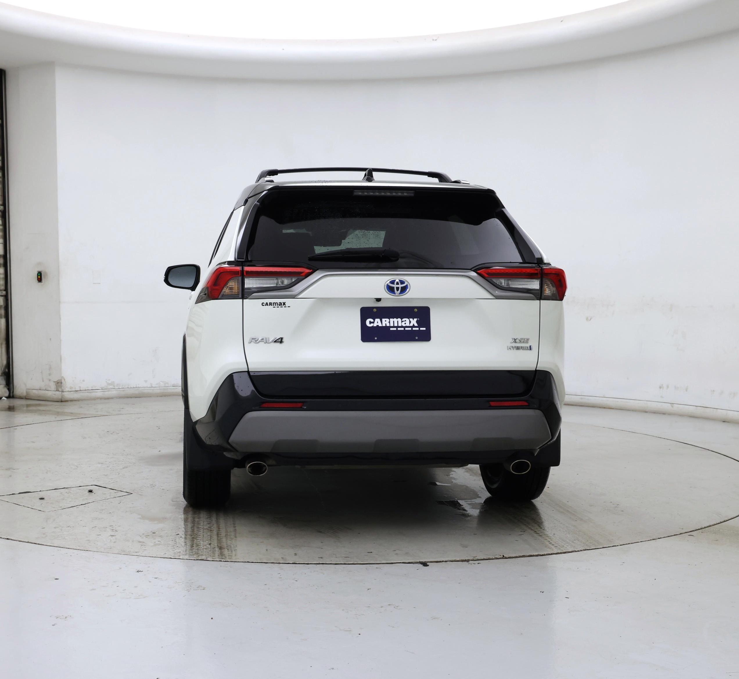 Thumbnail: 2021 Toyota RAV4 - 6