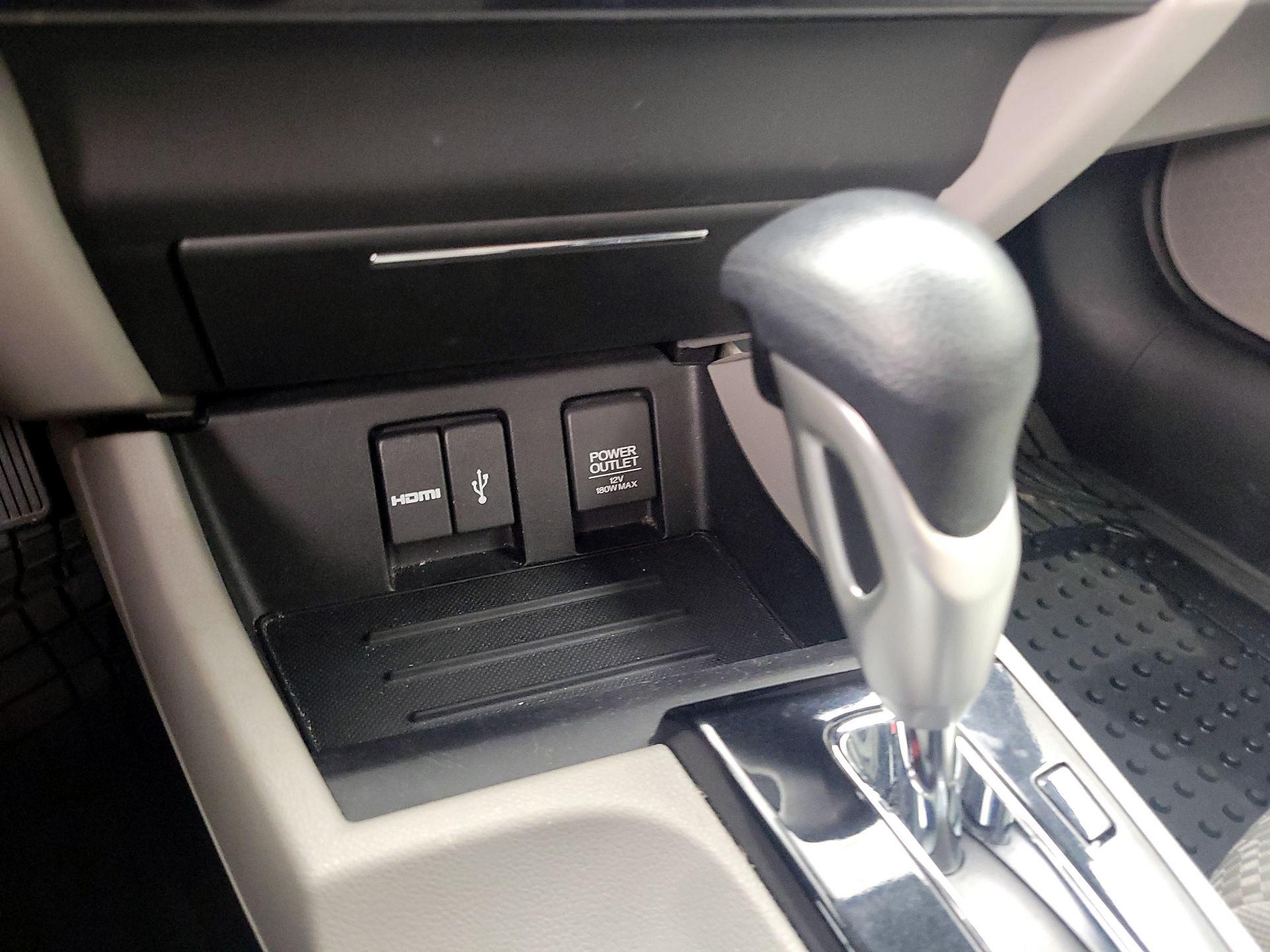 Thumbnail: 2014 Honda Civic - 18