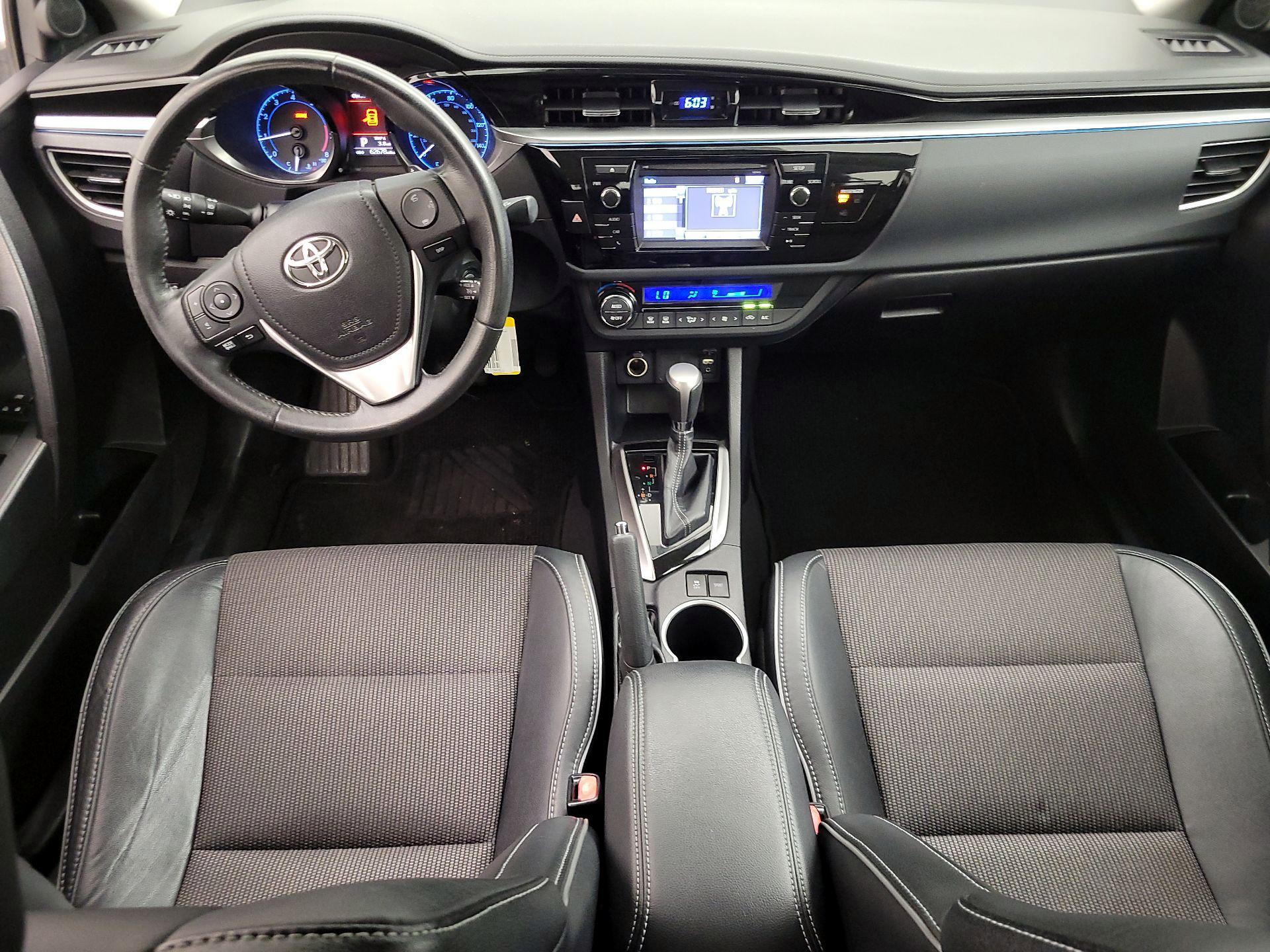 Thumbnail: 2015 Toyota Corolla - 9