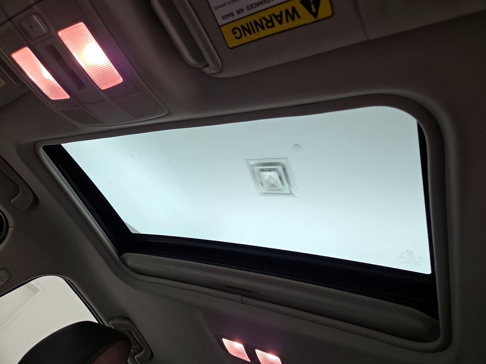 Sunroof(s) & Overhead Airbags