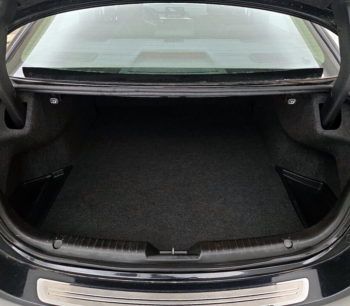 Trunk/Cargo (Seats Up)