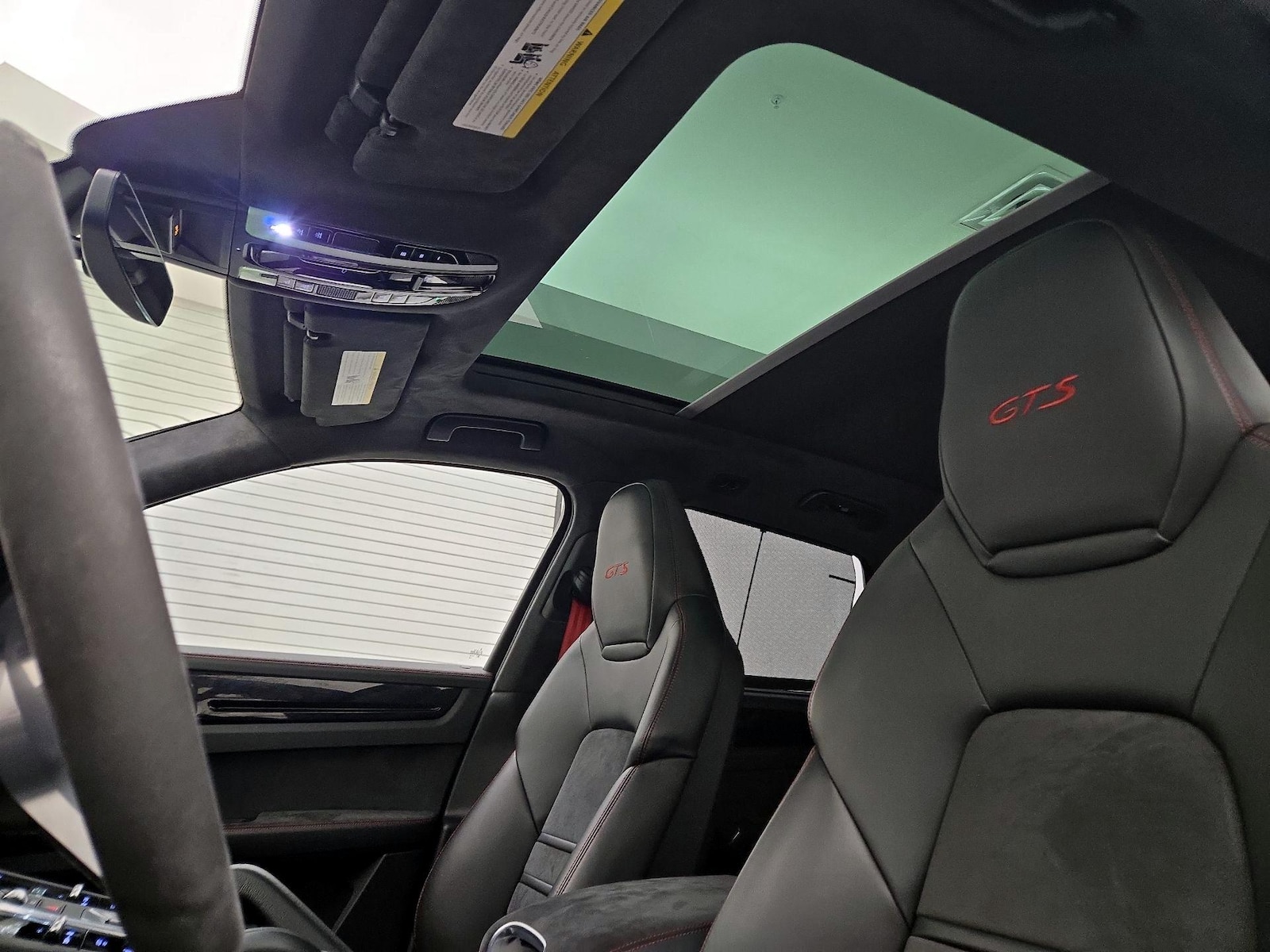 2023 Porsche Cayenne GTS - Photo 21