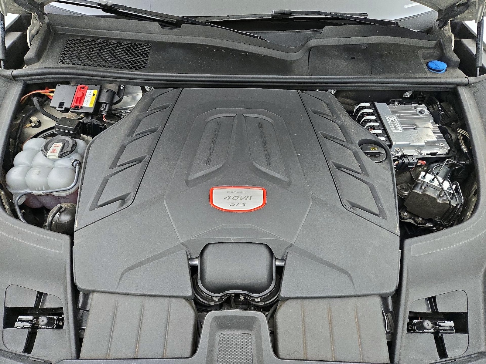 2023 Porsche Cayenne GTS - Photo 24