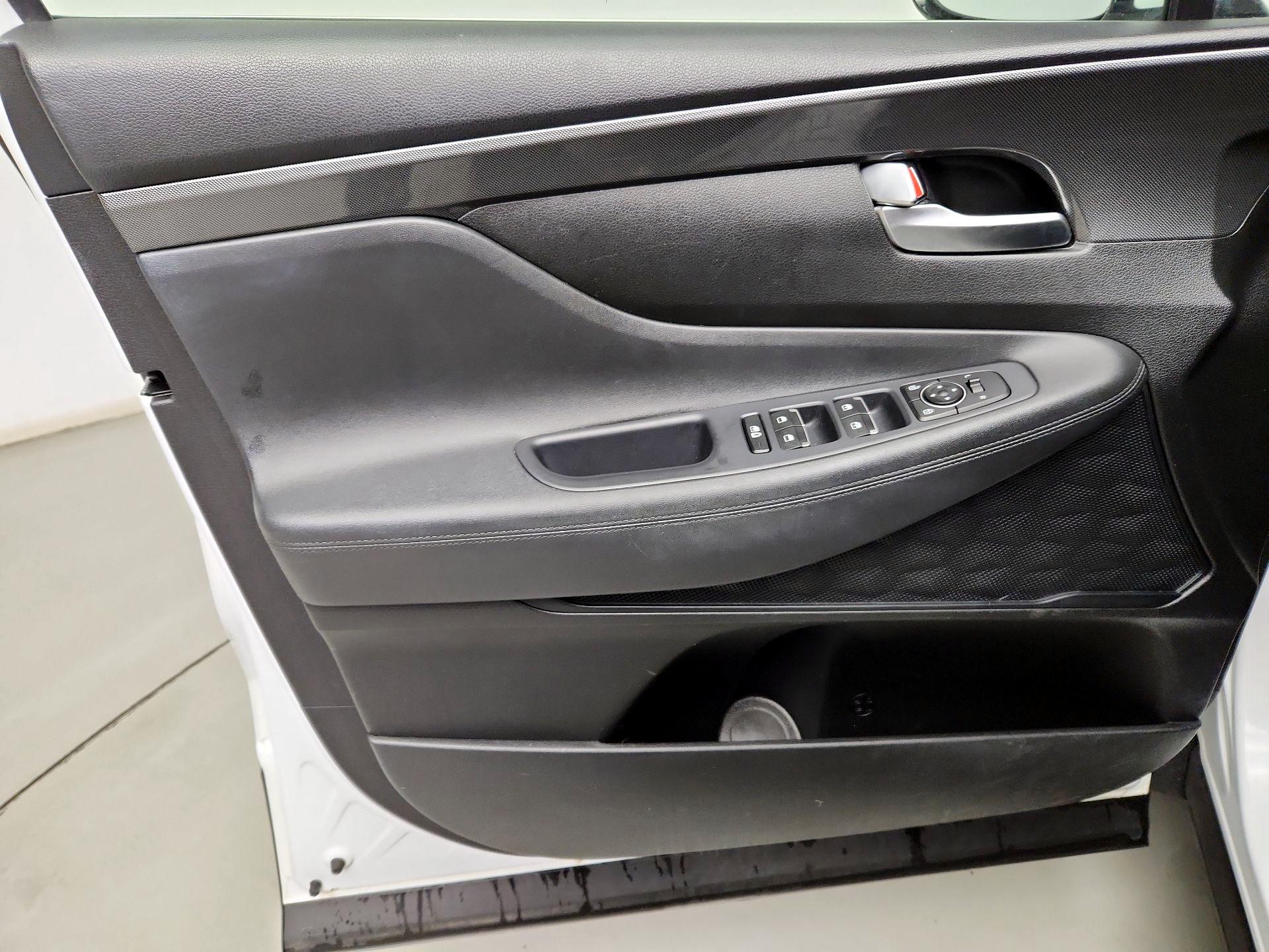 Thumbnail: 2022 Hyundai Santa Fe - 12