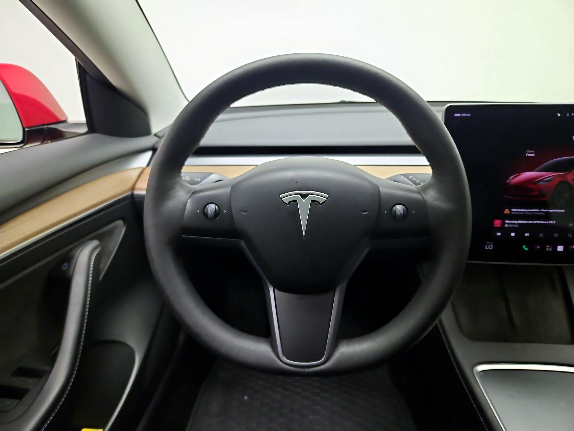 Thumbnail: 2023 Tesla Model 3 - 10