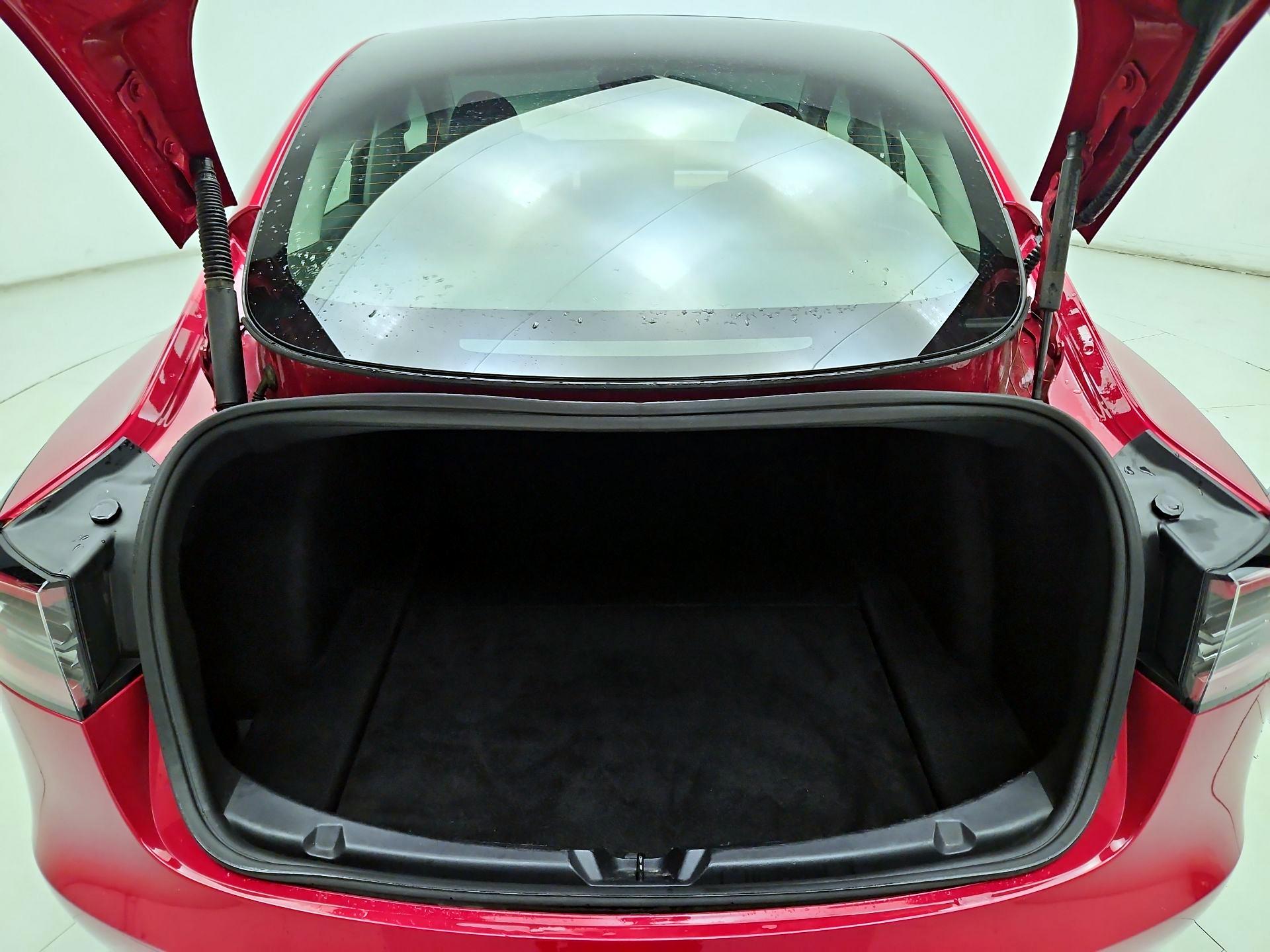 Thumbnail: 2023 Tesla Model 3 - 18