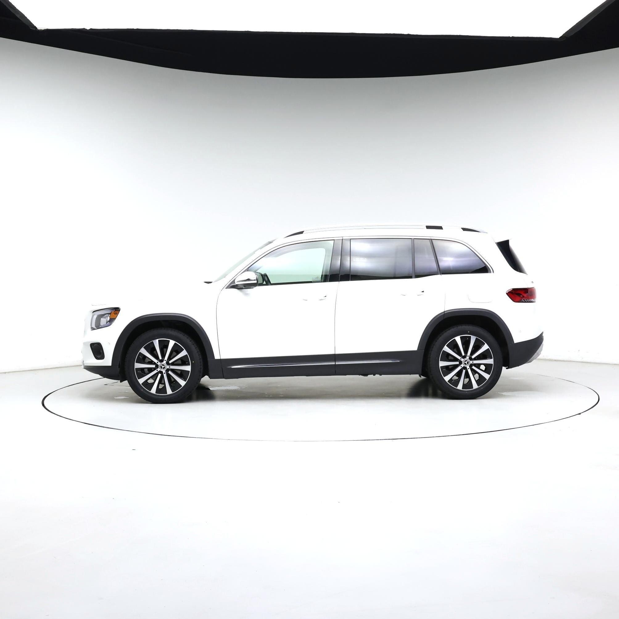 Thumbnail: 2023 Mercedes-Benz GLB - 3
