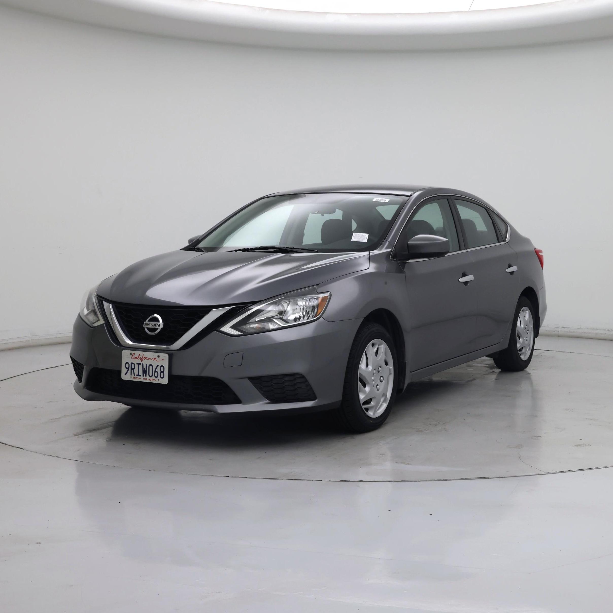 Thumbnail: 2016 Nissan Sentra - 4