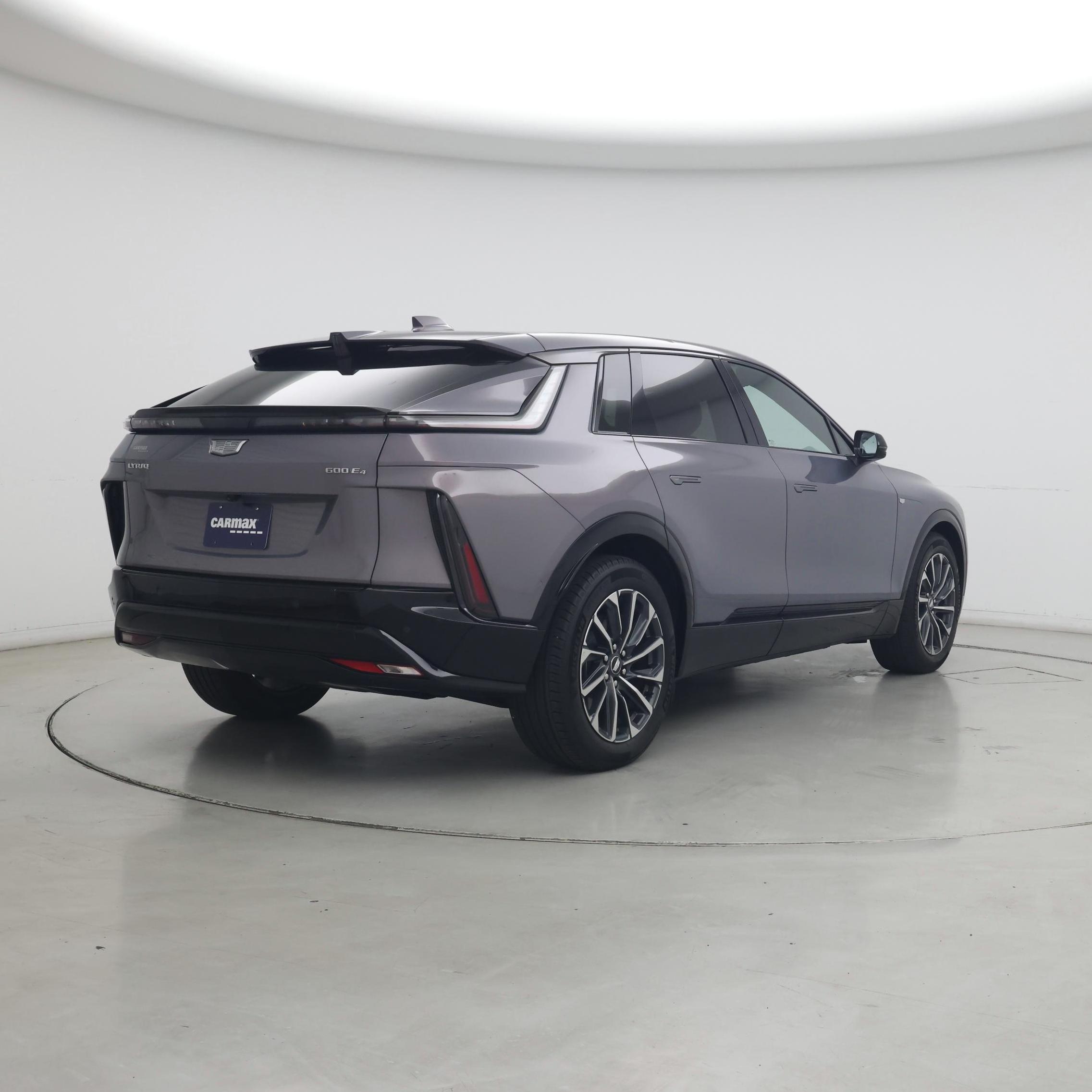 Thumbnail: 2024 Cadillac Lyriq - 8