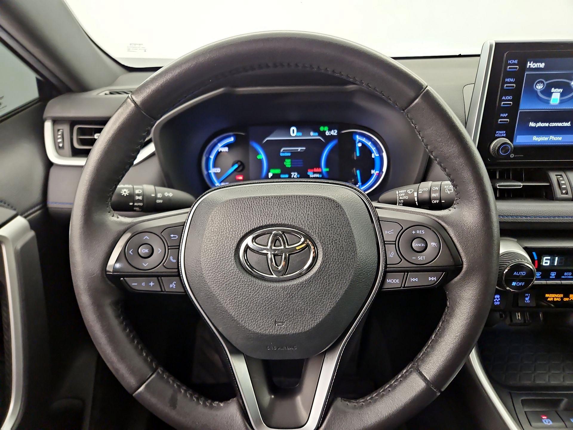 Thumbnail: 2021 Toyota RAV4 - 10