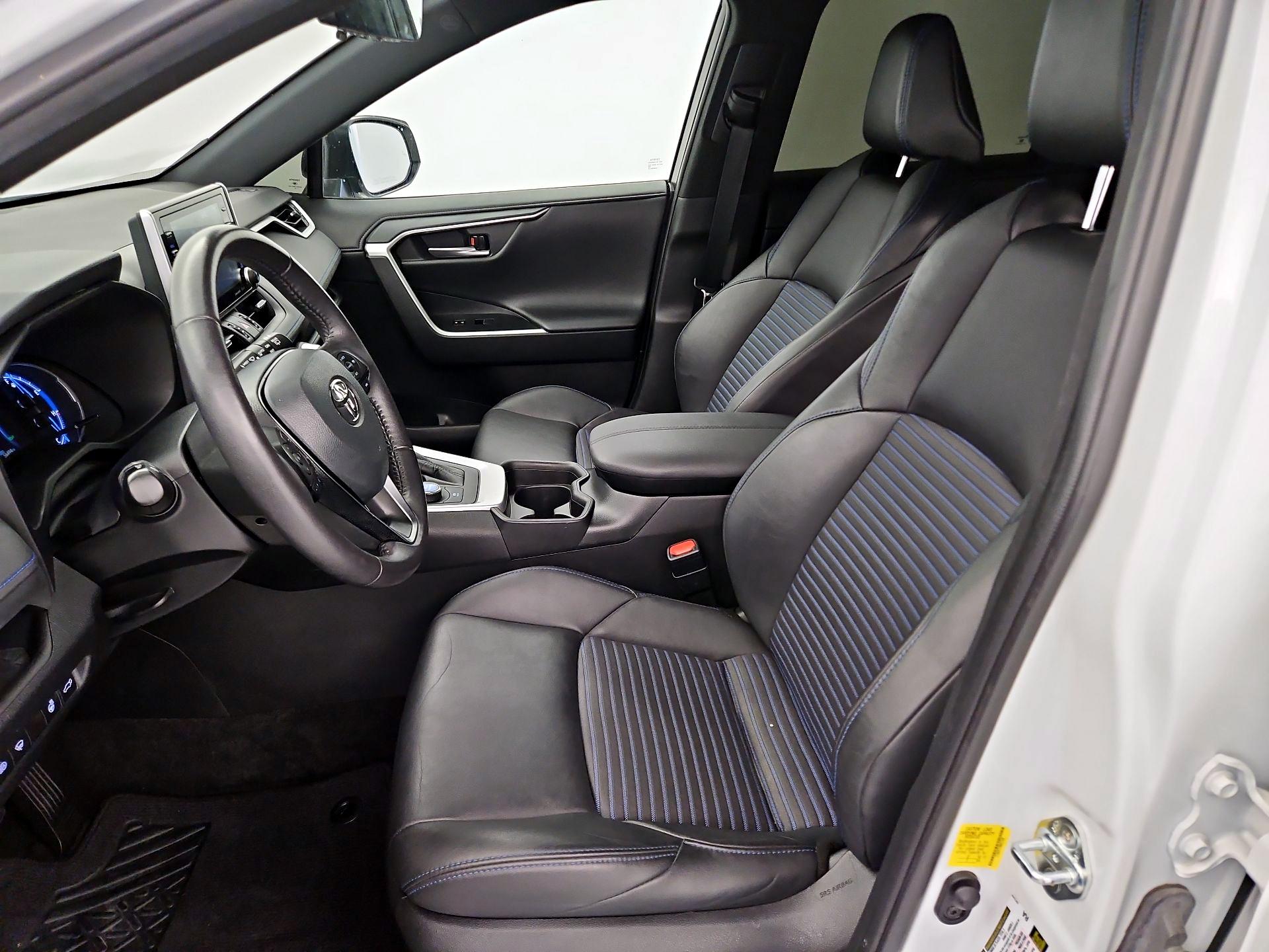 Thumbnail: 2021 Toyota RAV4 - 11