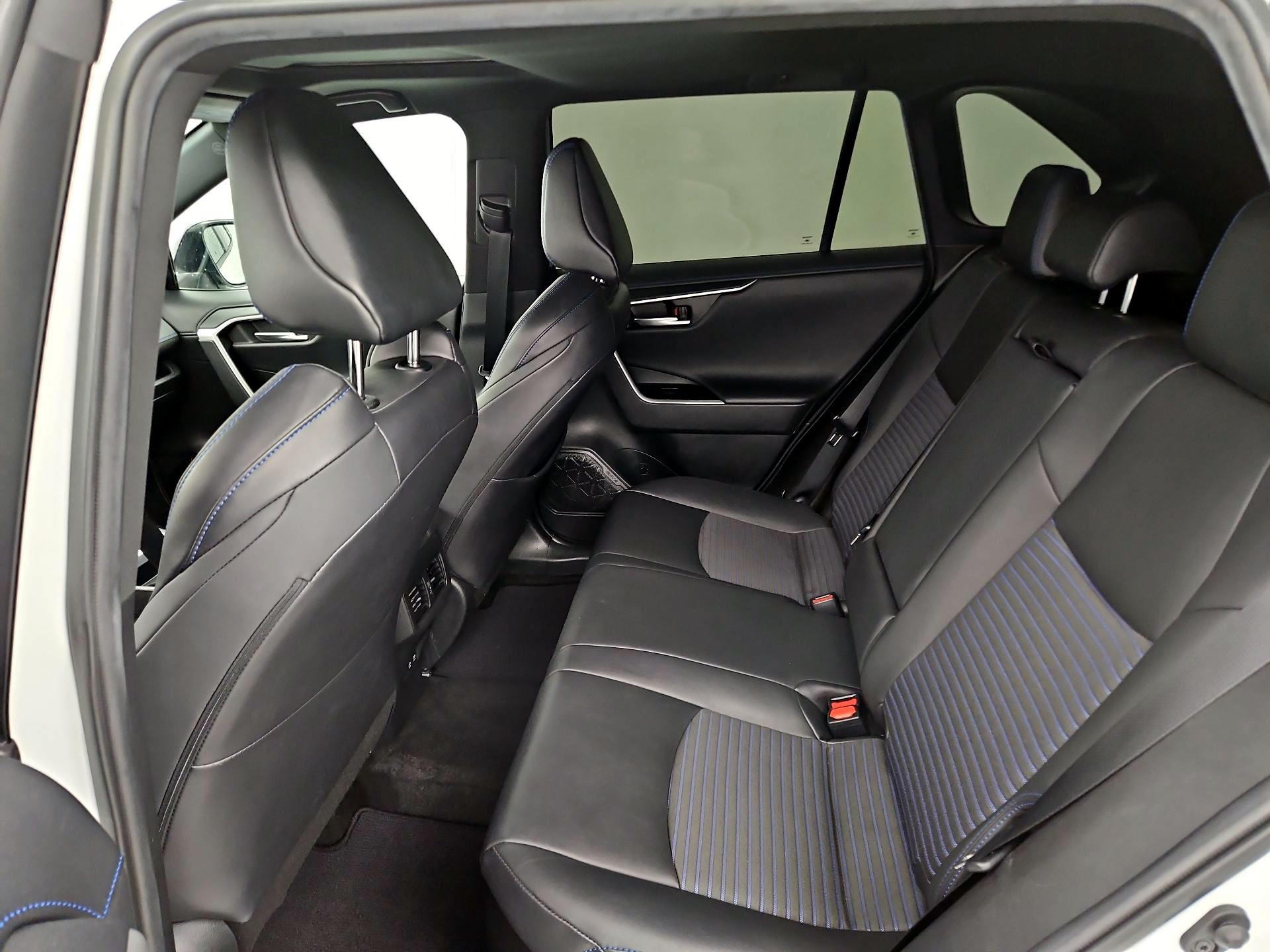 Thumbnail: 2021 Toyota RAV4 - 19