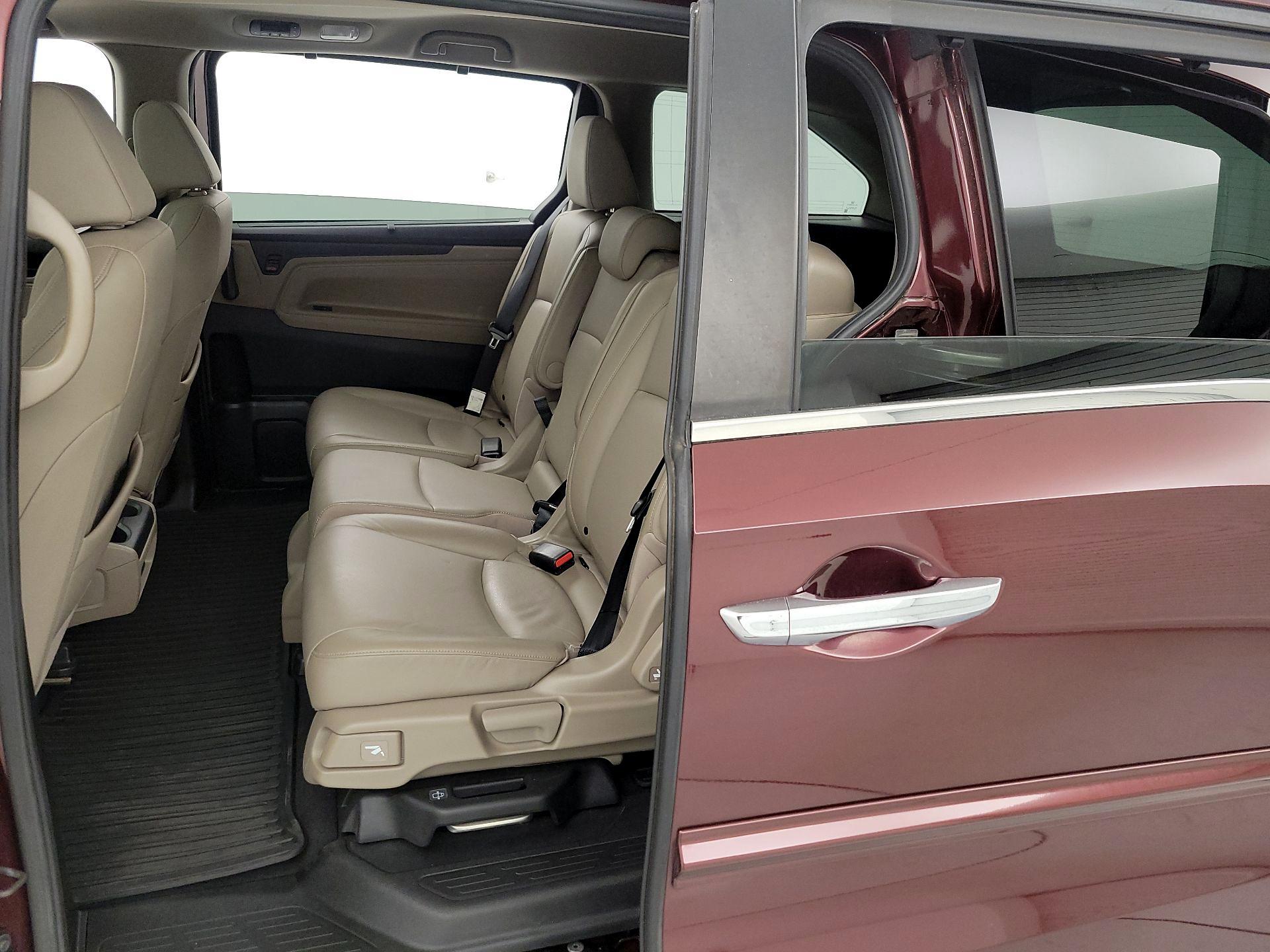 Thumbnail: 2018 Honda Odyssey - 19