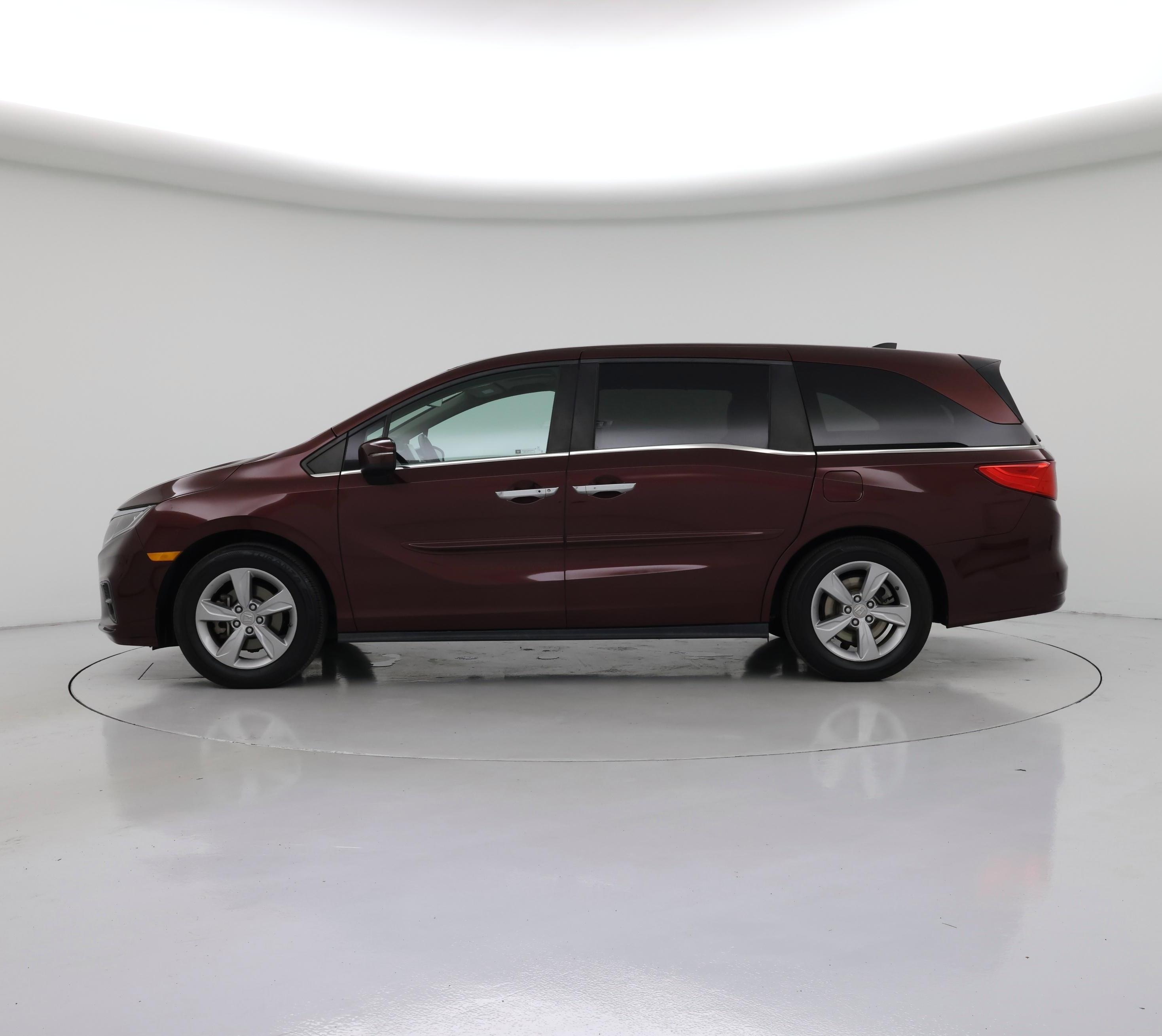 Thumbnail: 2018 Honda Odyssey - 3