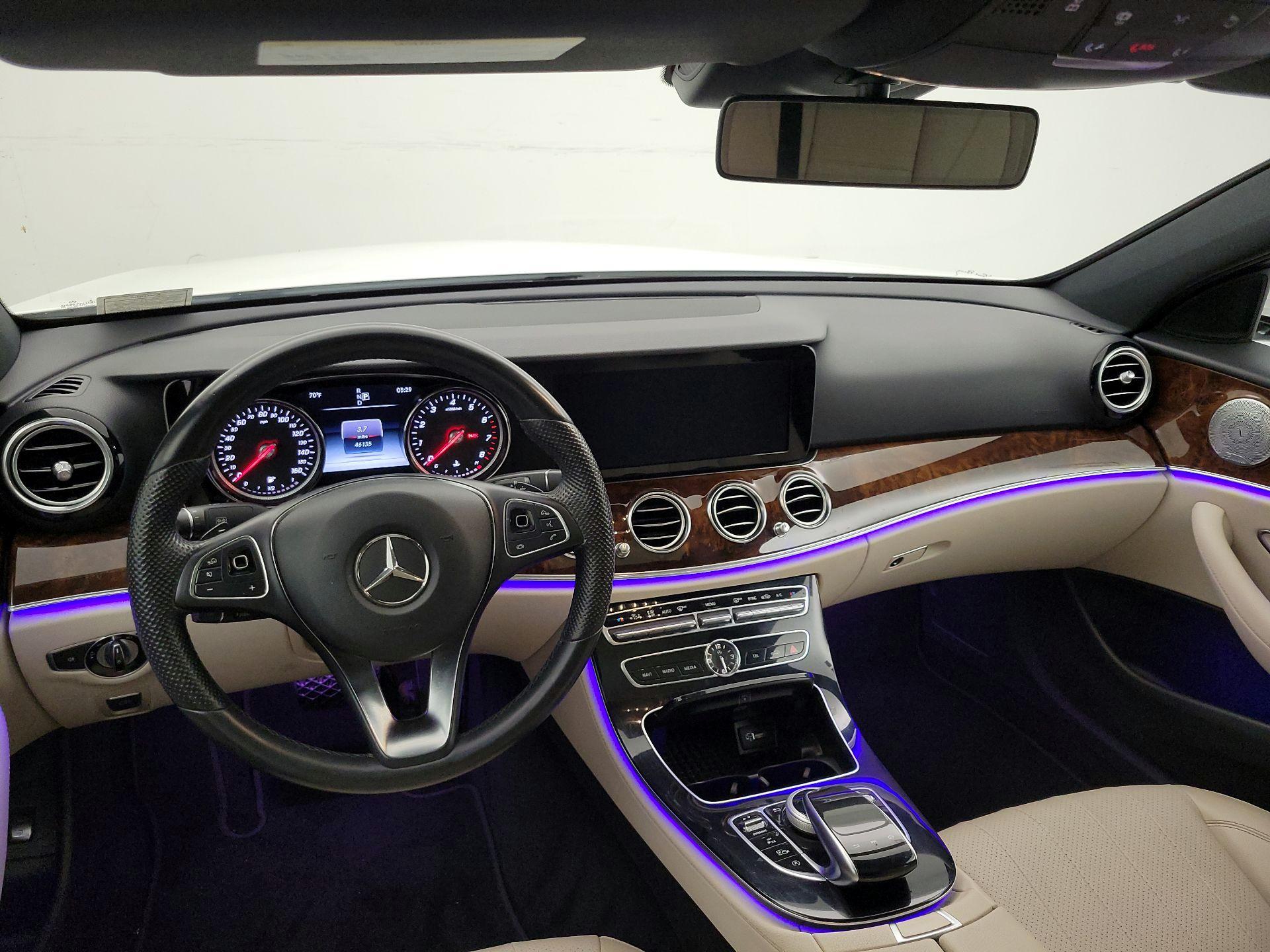 Thumbnail: 2017 Mercedes-Benz E-Class - 9